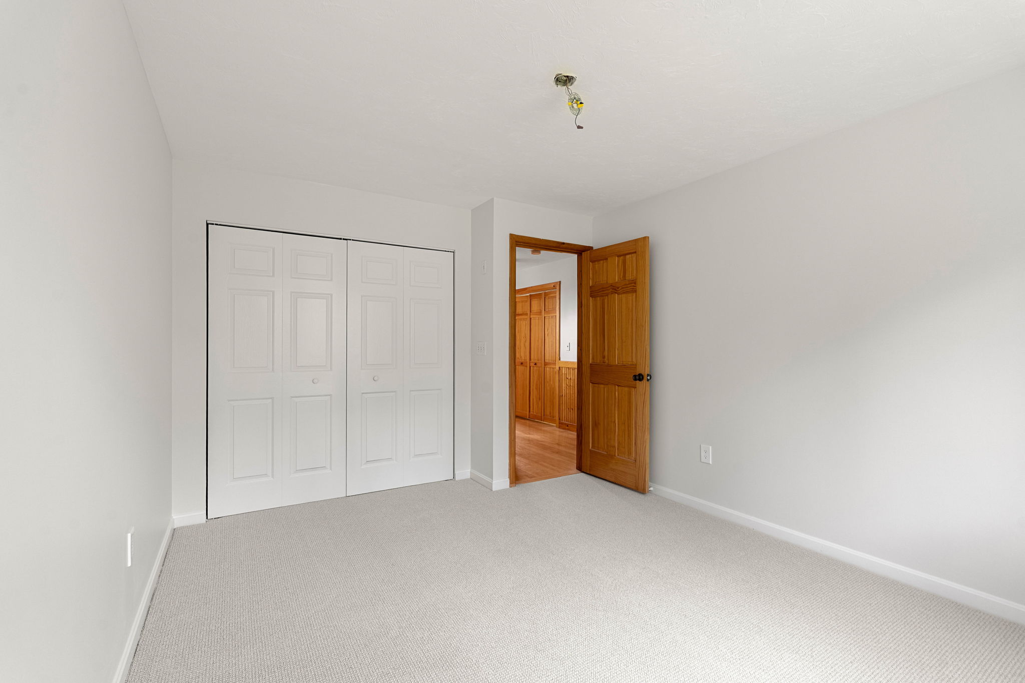  16 Patricia Drive, Oxford, MA, 01537 - 物件實景