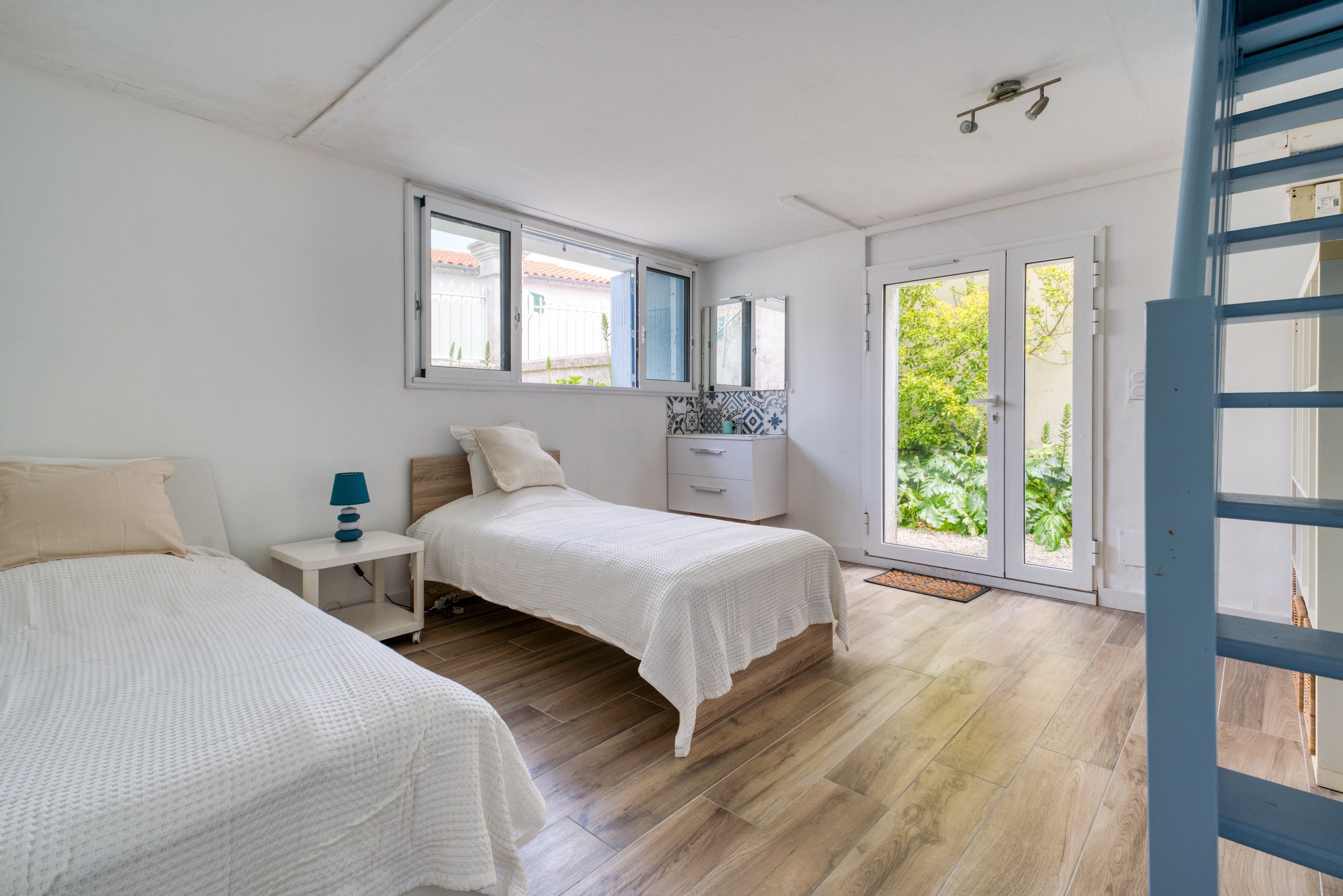  RENOVATED HOUSE, BEACH, SHOPS AND FOREST, ALL WITHIN WALKING DISTANCE - 物件實景
