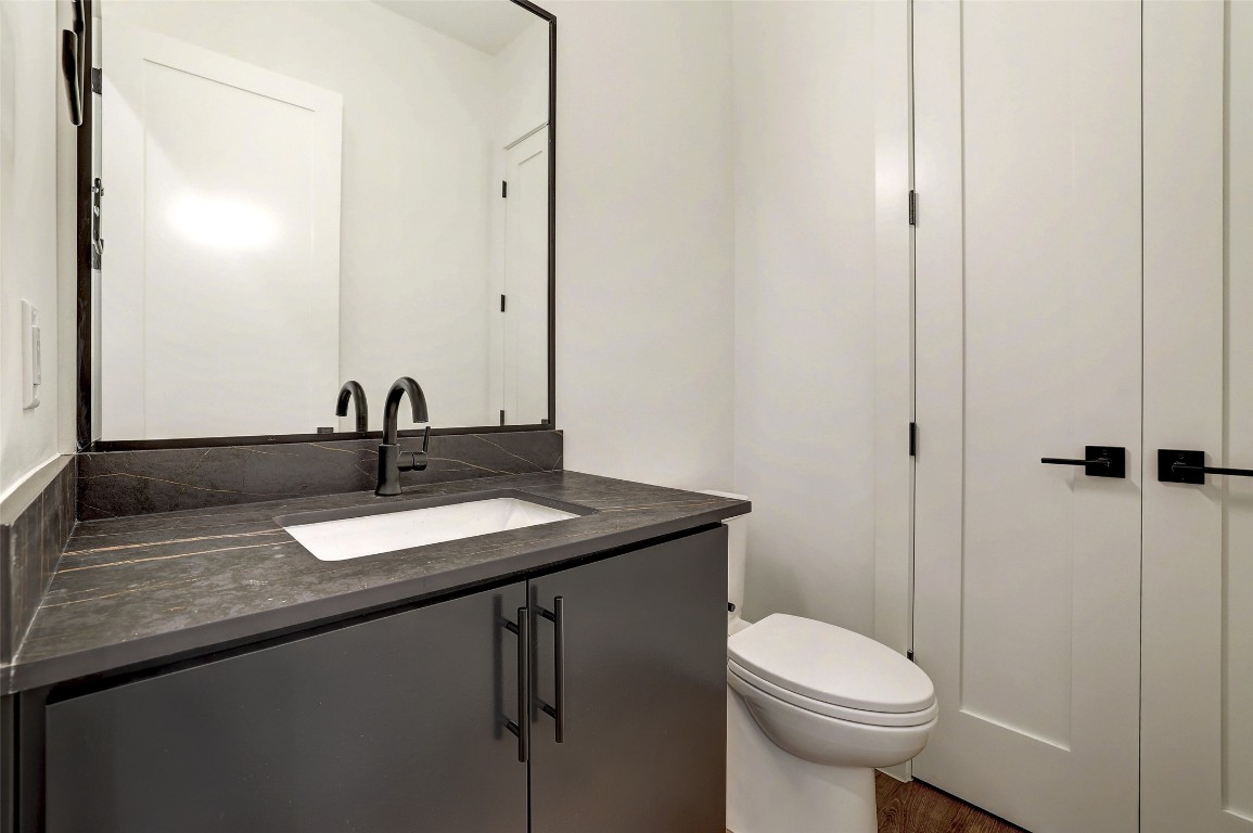 Austin, Texas, 78704, United States, 2 Bedrooms Bedrooms, ,3 BathroomsBathrooms,Residential,For Sale,1848594