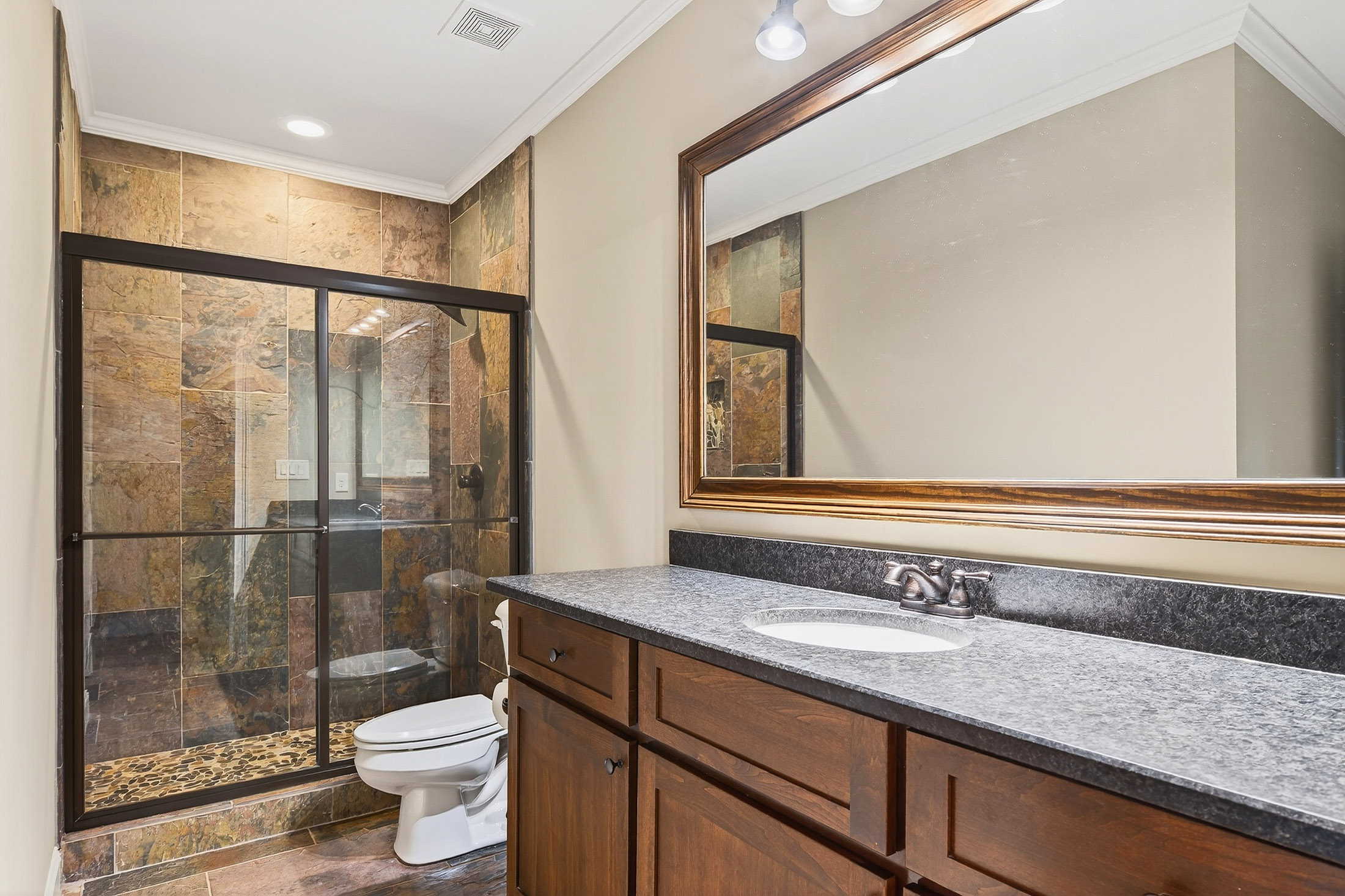  Milton Retreat on 1.43+/- Acres with Pool, Spa and Outdoor Living - 物件實景