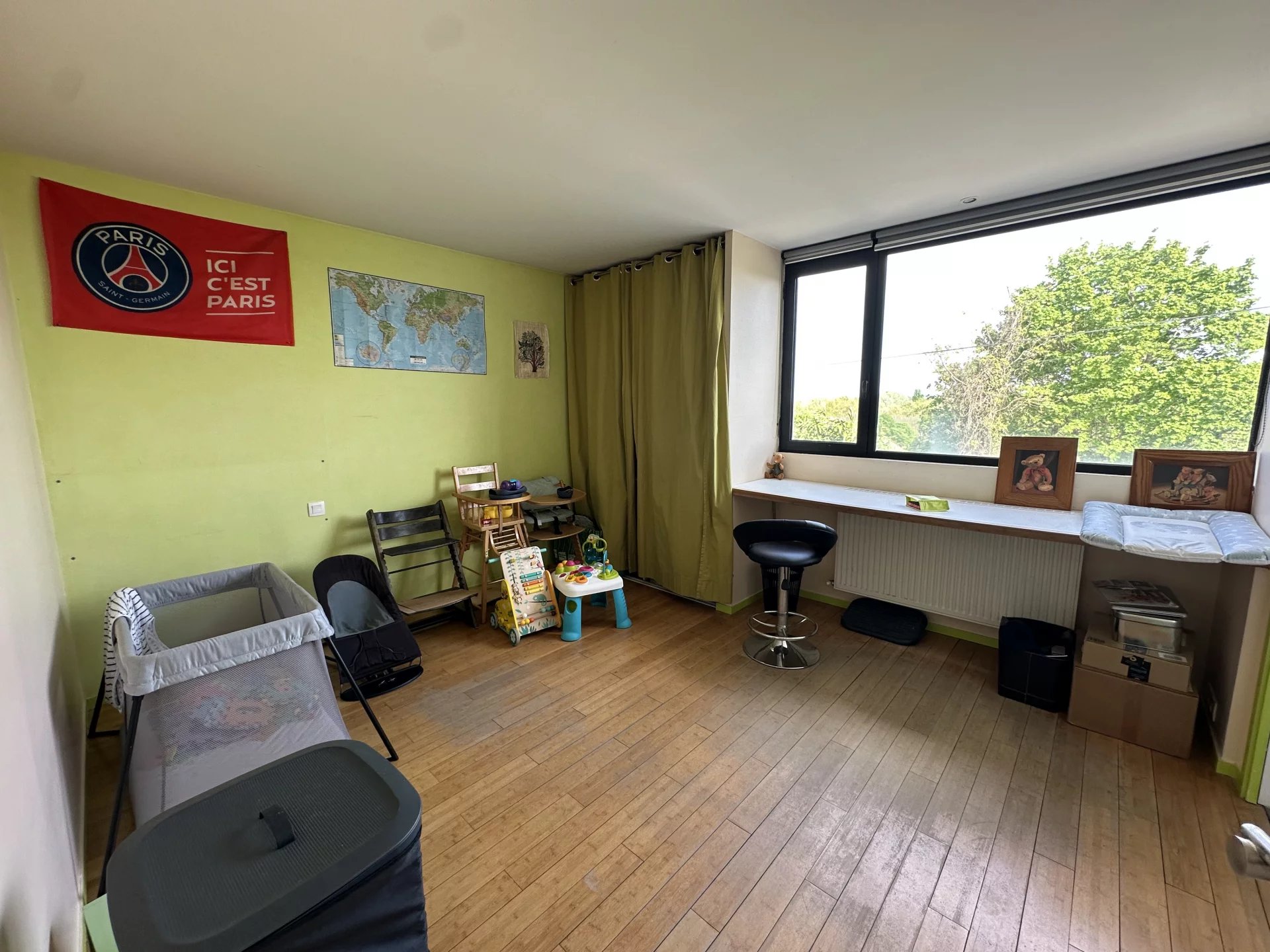 Le Pecq, Île-de-France, 78230, FR, 5 Bedrooms Bedrooms, ,Residential,For Sale,1994404