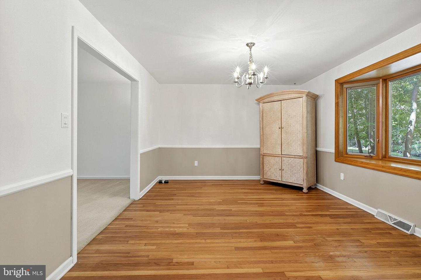 WILMINGTON, Delaware, 19810, United States, 4 Bedrooms Bedrooms, ,3 BathroomsBathrooms,Residential,For Sale,1990467