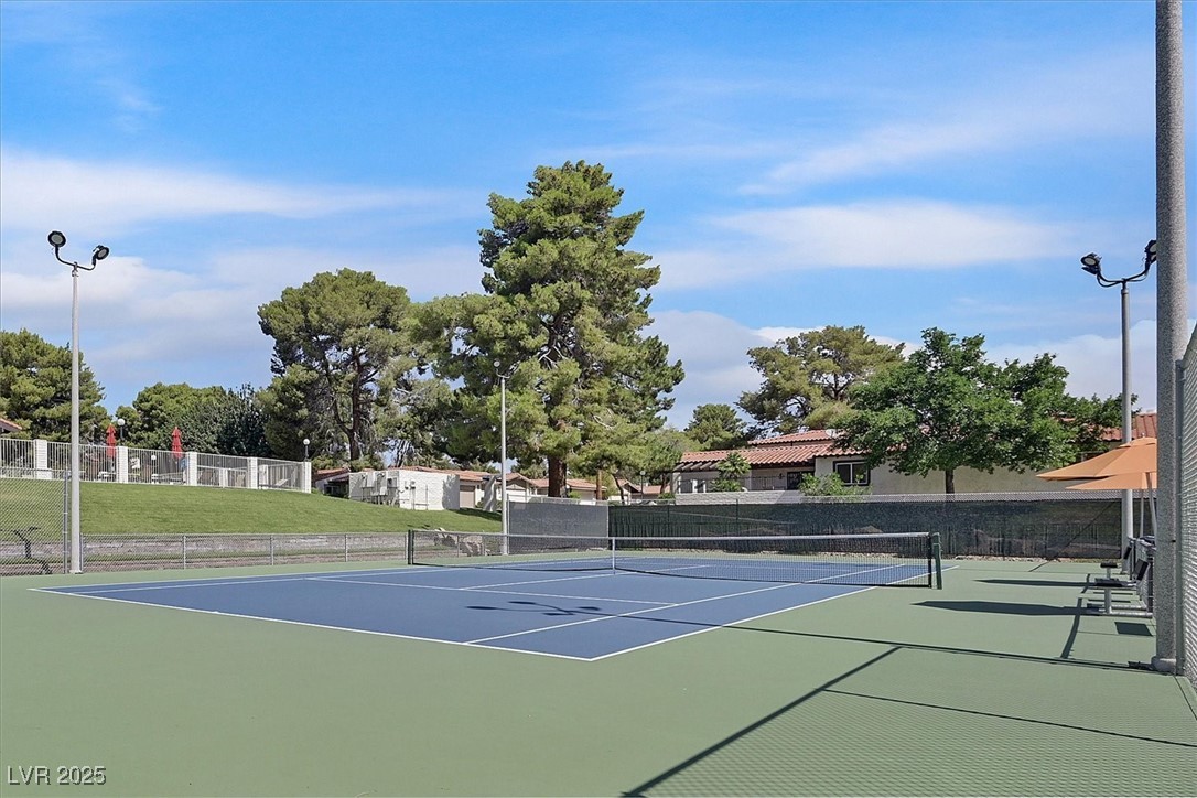Las Vegas, Nevada, 89102, United States, 3 Bedrooms Bedrooms, ,2 BathroomsBathrooms,Residential,For Sale,1940412