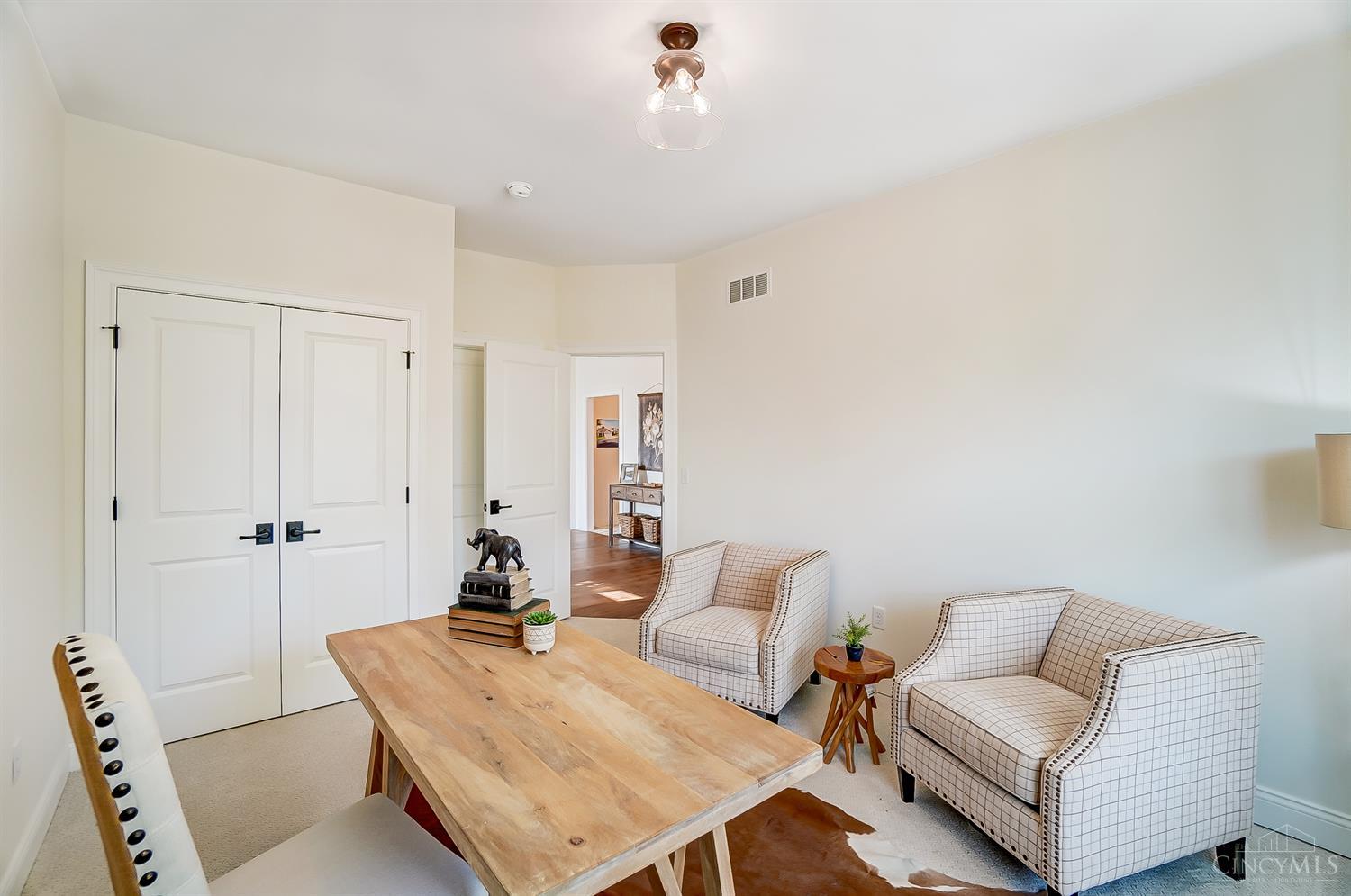 Madeira, Ohio, 45243, United States, 3 Bedrooms Bedrooms, ,3 BathroomsBathrooms,Residential,For Sale,2001703