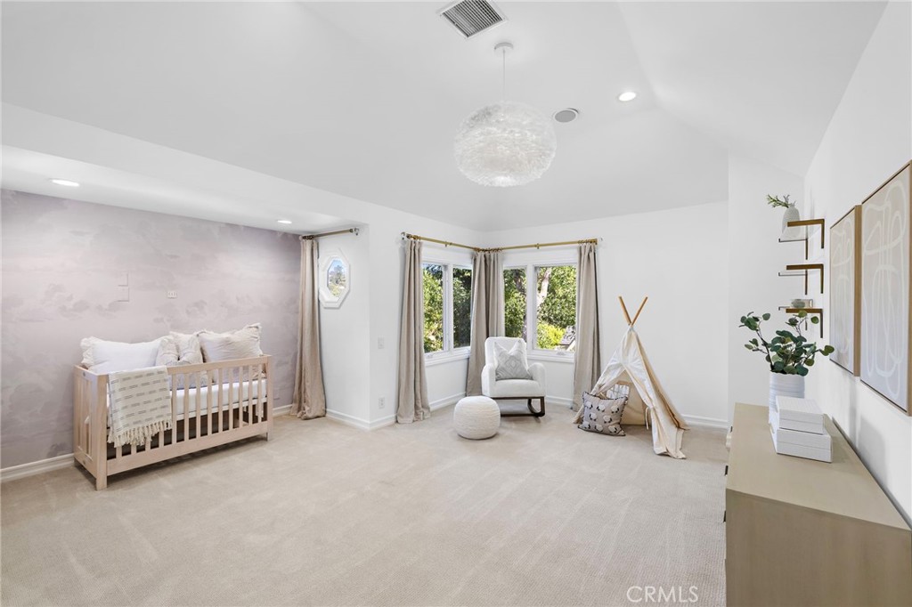 Laguna Hills, California, 92653, United States, 7 Bedrooms Bedrooms, ,5 BathroomsBathrooms,Residential,For Sale,1941687