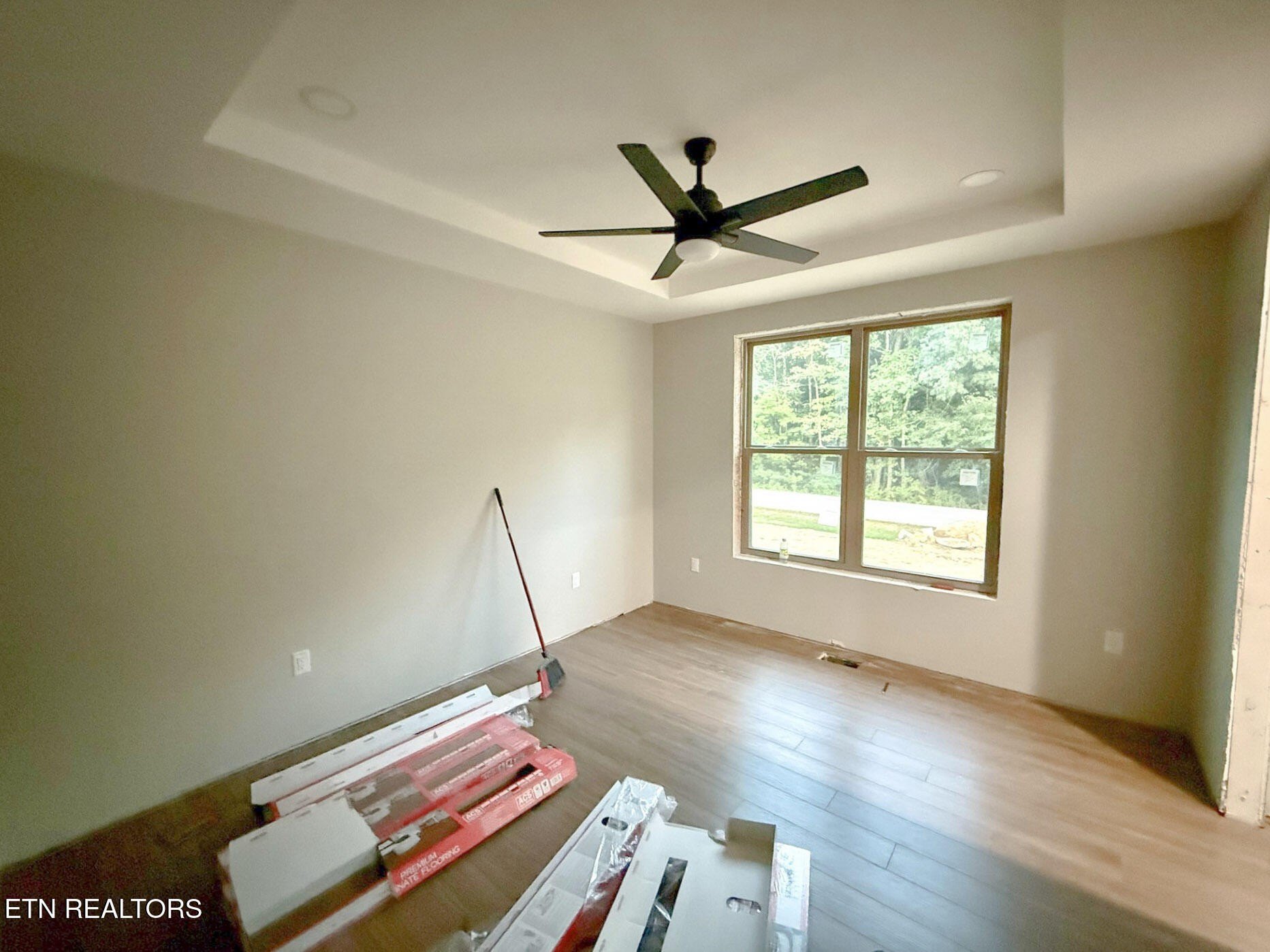 Crossville, Tennessee, 38571, United States, 3 Bedrooms Bedrooms, ,4 BathroomsBathrooms,Residential,For Sale,1981964