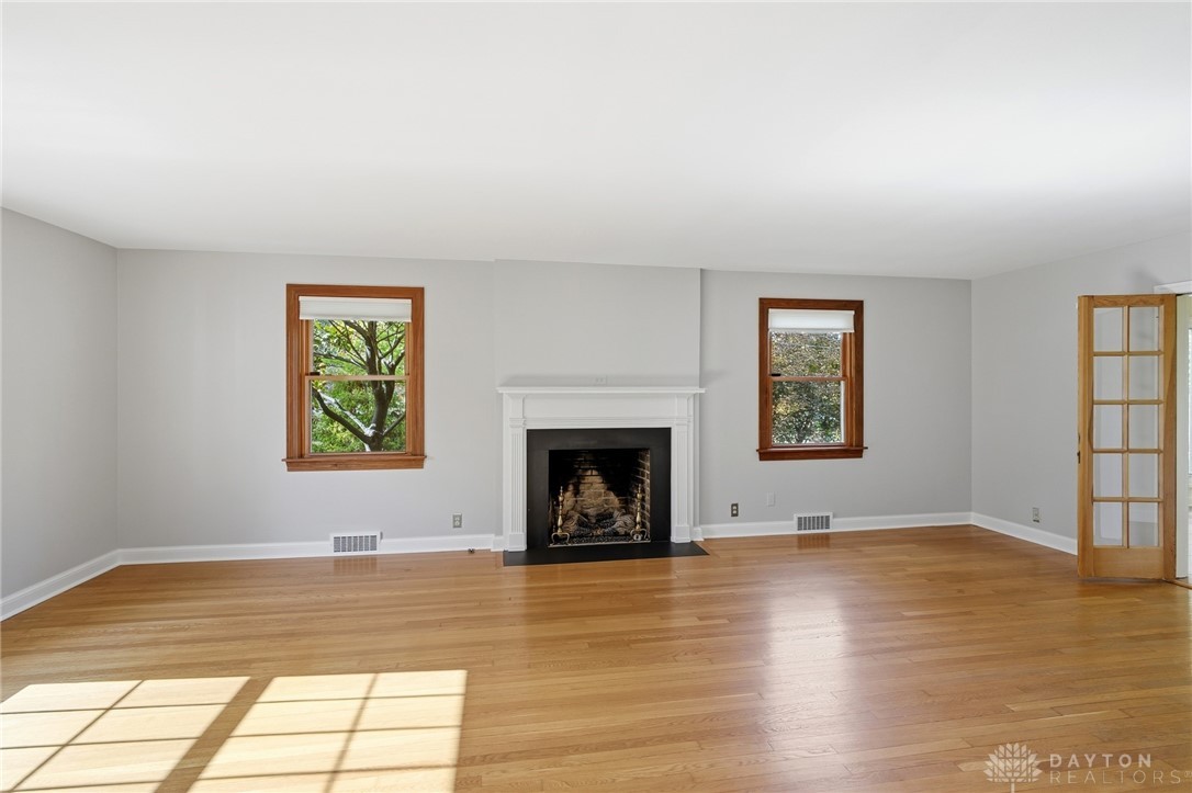 Oakwood, Ohio, 45409, United States, 4 Bedrooms Bedrooms, ,3 BathroomsBathrooms,Residential,For Sale,1987886