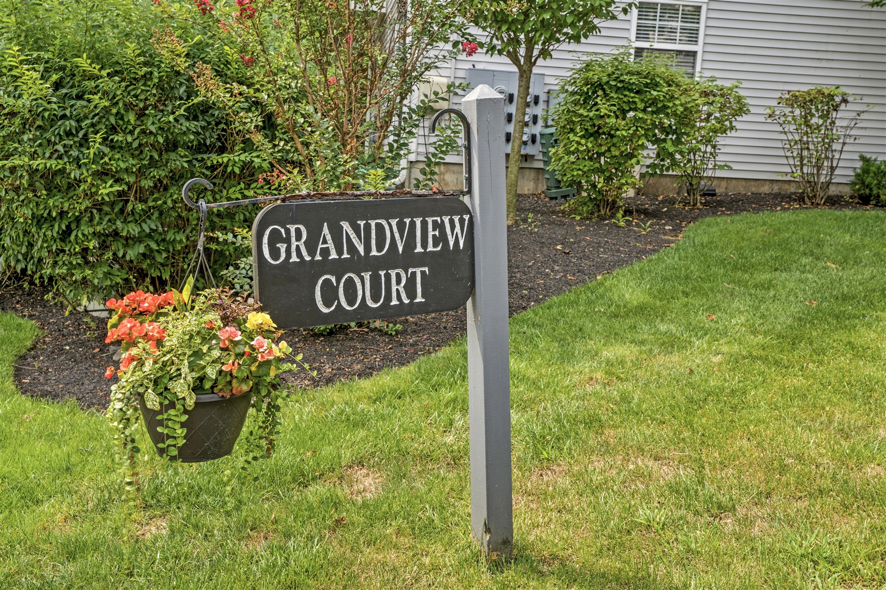  ?Oak Ridge? Townhome Situated on a Premium Private Lot - 物件實景