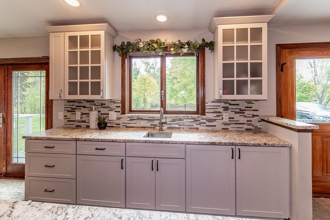 New London, Wisconsin, 54961-8021, United States, 4 Bedrooms Bedrooms, ,2 BathroomsBathrooms,Residential,For Sale,2008203