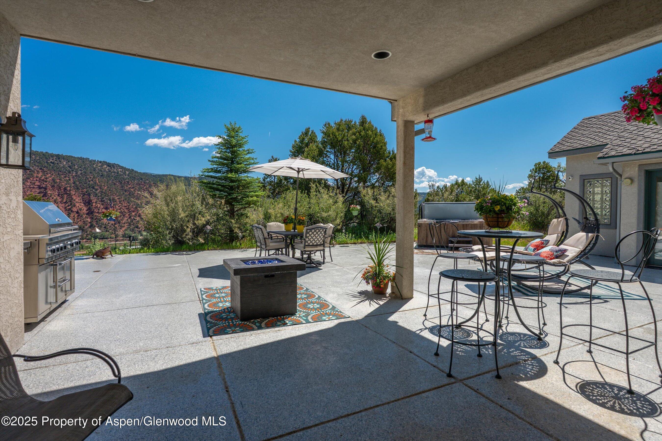 Glenwood Springs, Colorado, 81601, United States, 4 Bedrooms Bedrooms, ,5 BathroomsBathrooms,Residential,For Sale,1804908