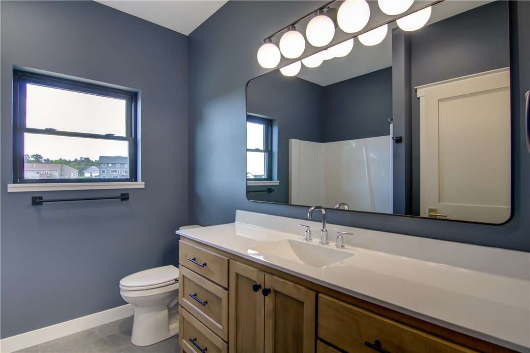 Eau Claire, Wisconsin, 54701, United States, 3 Bedrooms Bedrooms, ,2 BathroomsBathrooms,Residential,For Sale,1984514