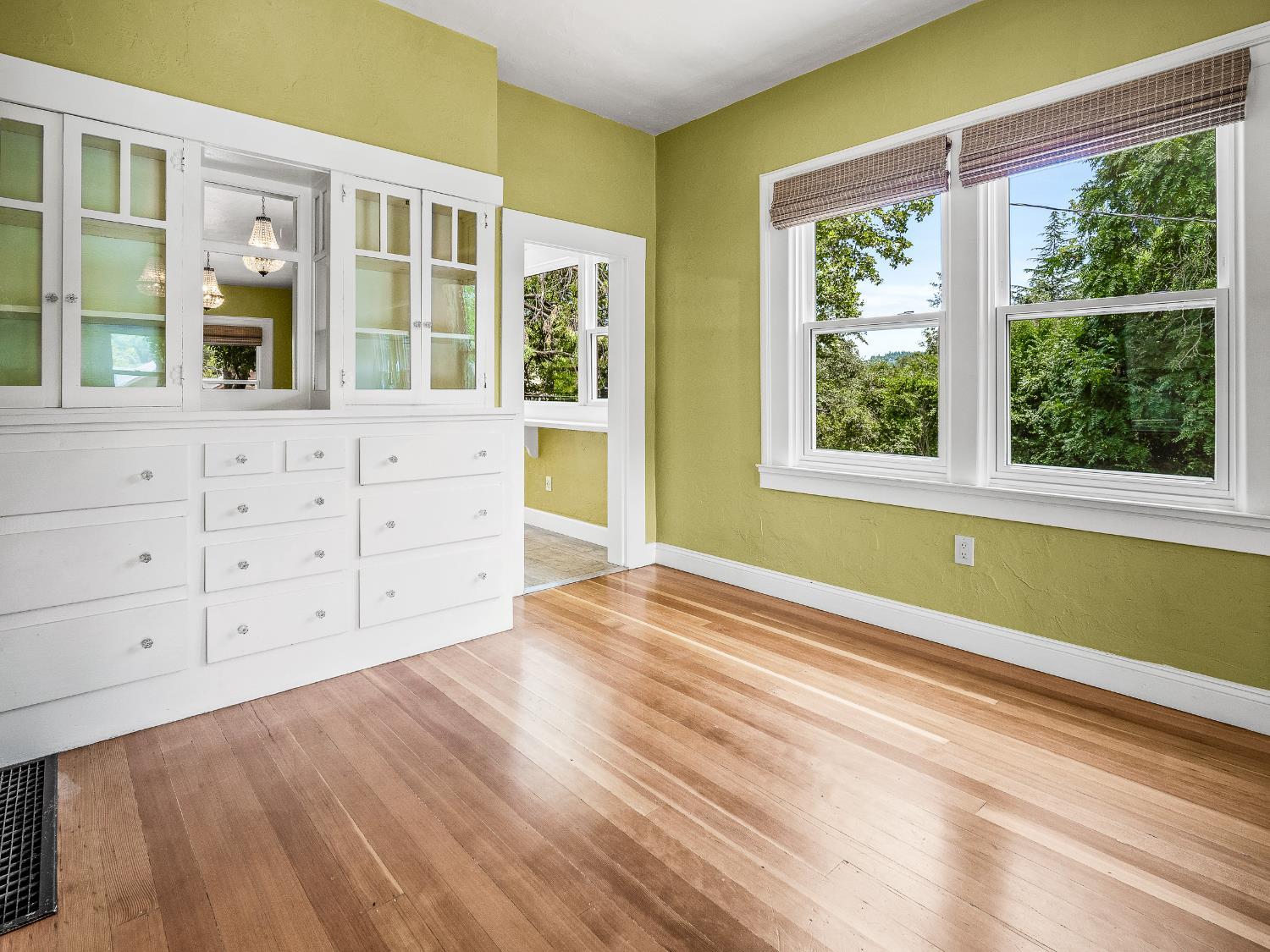 Placerville, California, 95667, United States, 3 Bedrooms Bedrooms, ,2 BathroomsBathrooms,Residential,For Sale,1878670