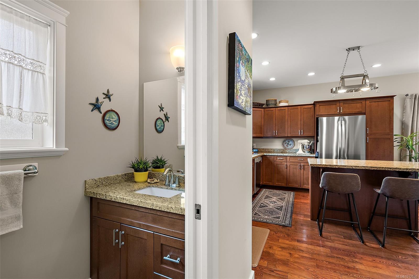 DUNCAN, British Columbia, V9L 0E1, CA, 4 Bedrooms Bedrooms, ,Residential,For Sale,1950209
