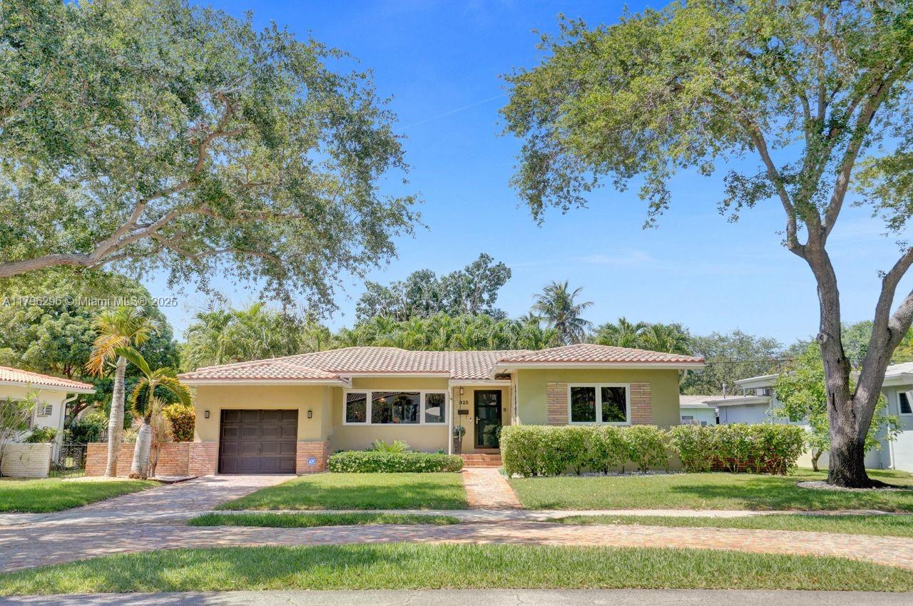 Miami Shores, Florida, 33138, United States, 2 Bedrooms Bedrooms, ,2 BathroomsBathrooms,Residential,For Sale,1804509