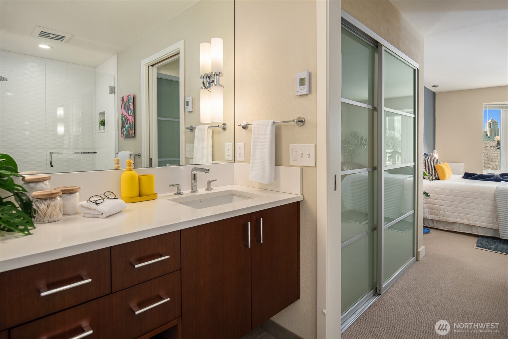 Seattle, Washington, 98122, United States, 2 Bedrooms Bedrooms, ,1 BathroomBathrooms,Residential,For Sale,1955628