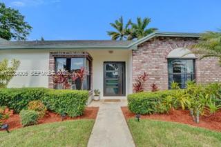 Davie, Florida, 33325, United States, 3 Bedrooms Bedrooms, ,2 BathroomsBathrooms,Residential,For Sale,2049200