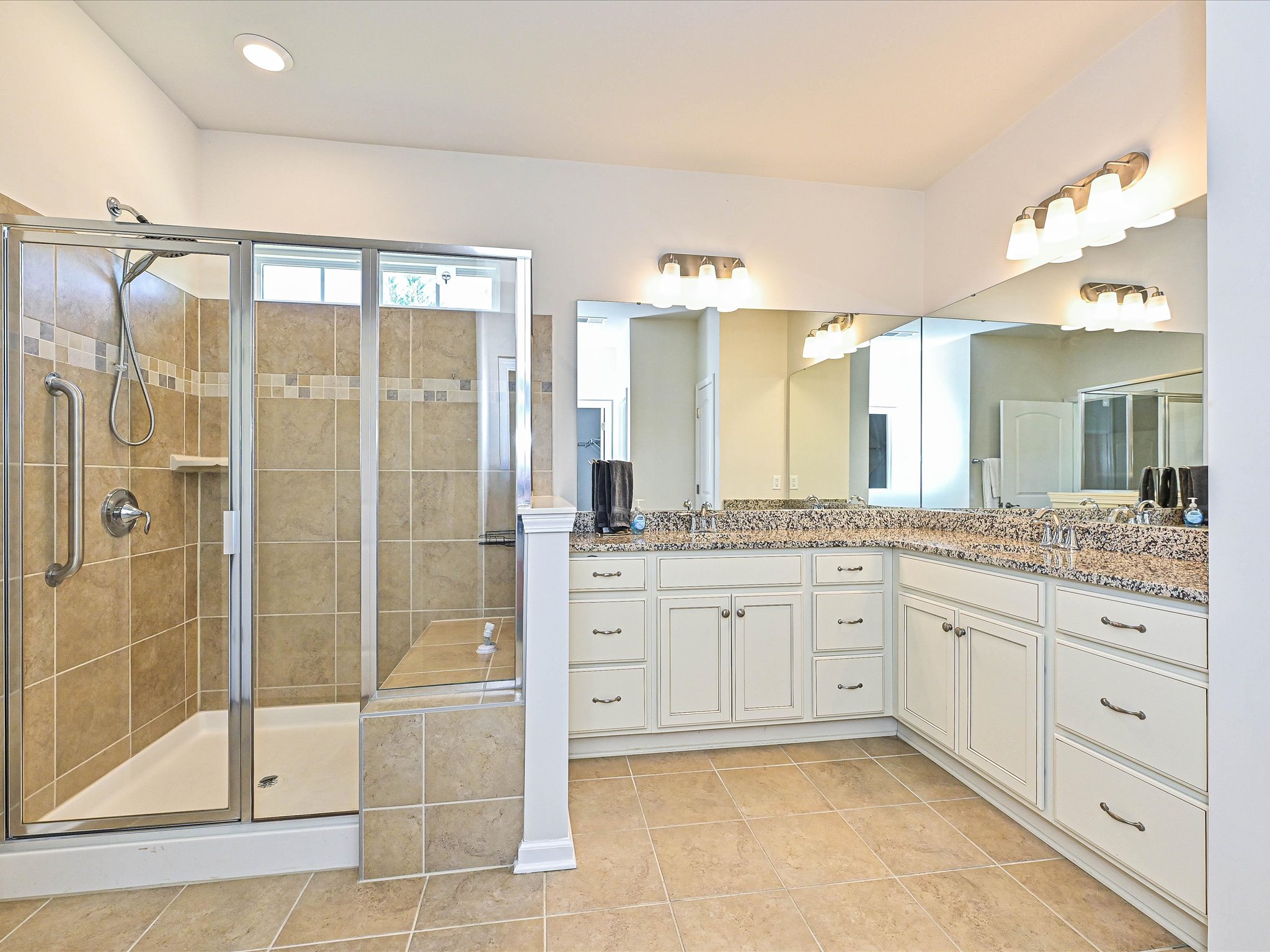 Mount Holly, North Carolina, 28120, United States, 4 Bedrooms Bedrooms, ,3 BathroomsBathrooms,Residential,For Sale,2049218