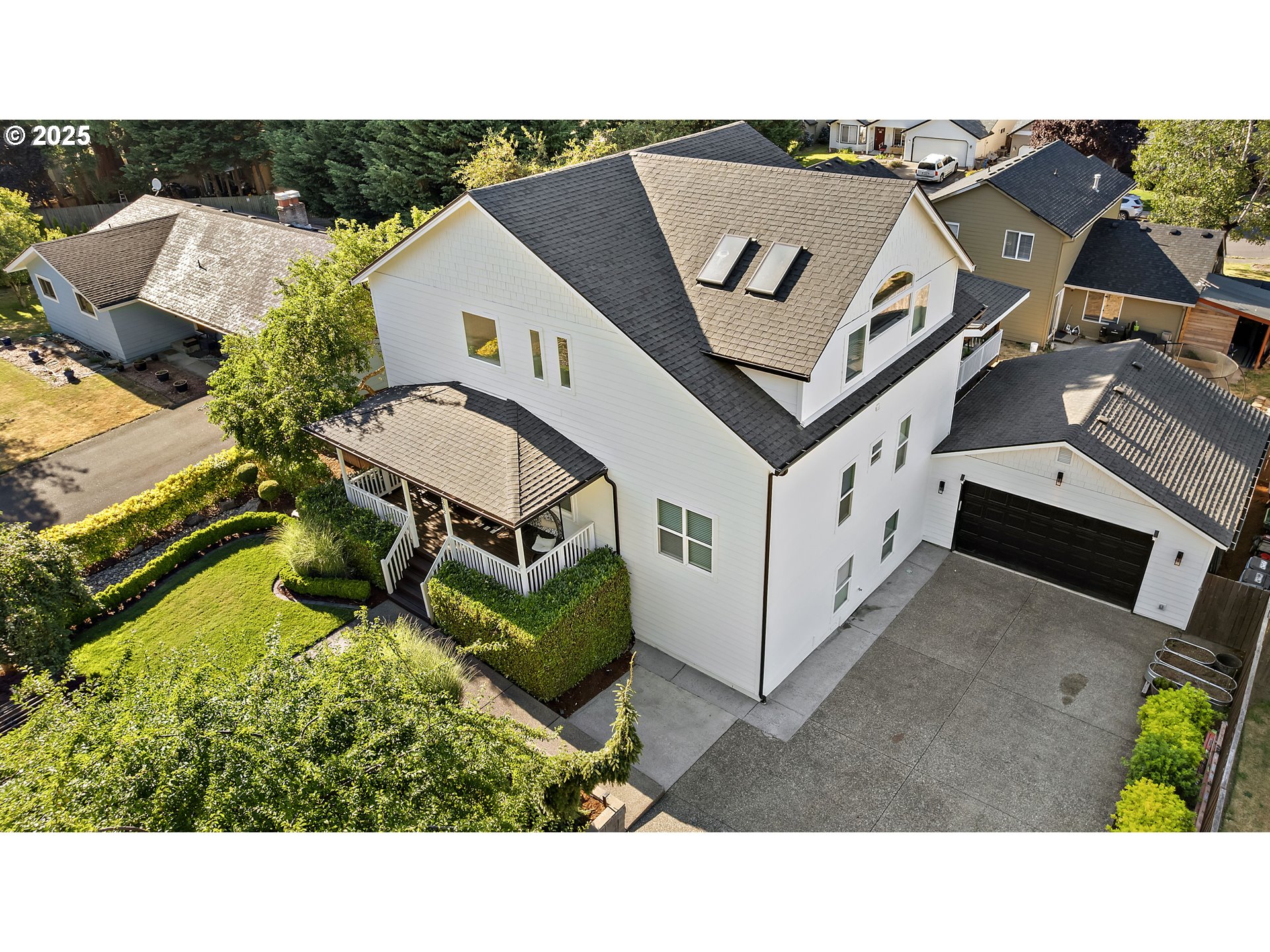 Vancouver, Washington, 98686, United States, 6 Bedrooms Bedrooms, ,3 BathroomsBathrooms,Residential,For Sale,1989368