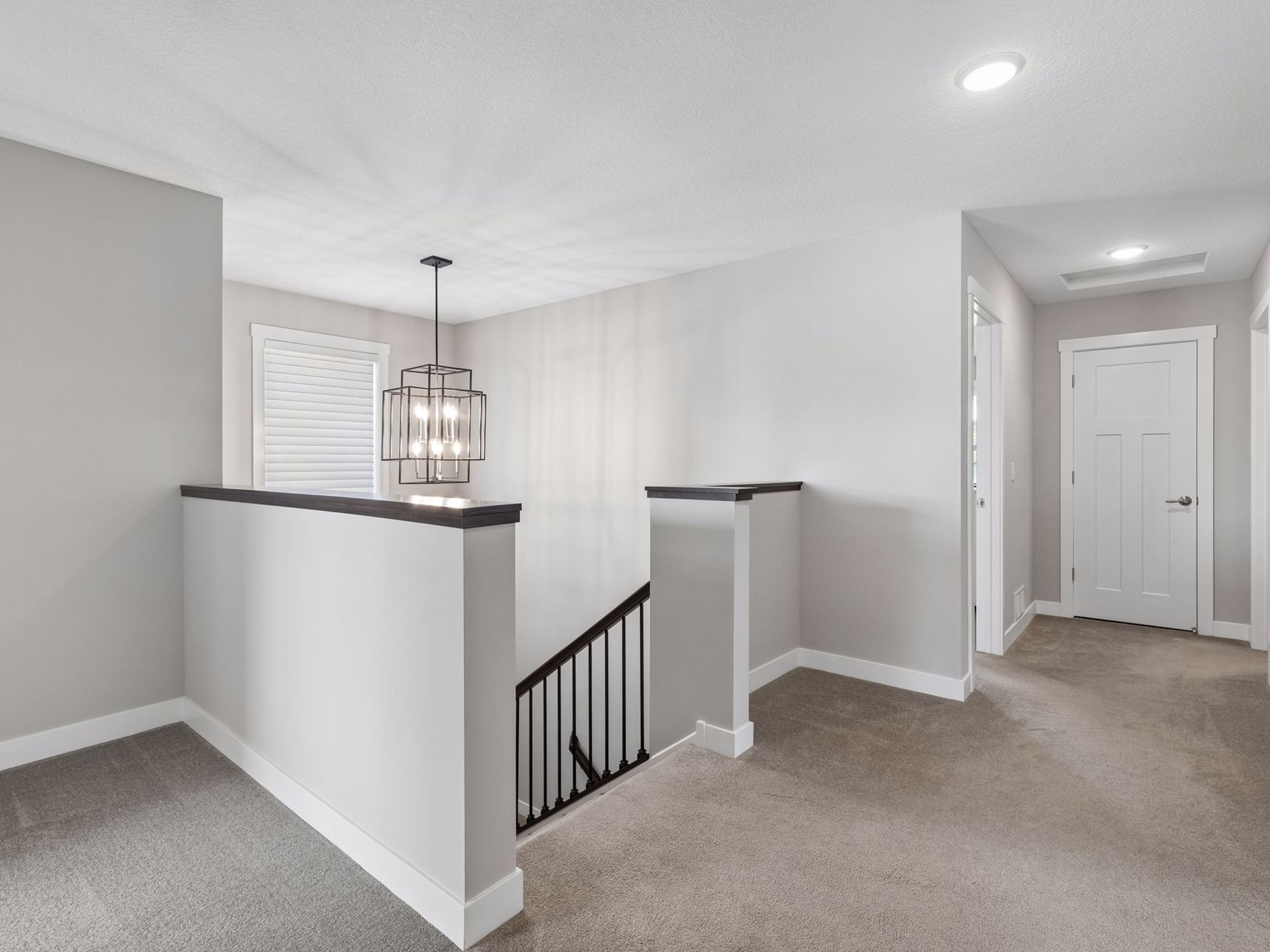  Luxury Living in Desirable Brown’s Creek Cove - 物件實景