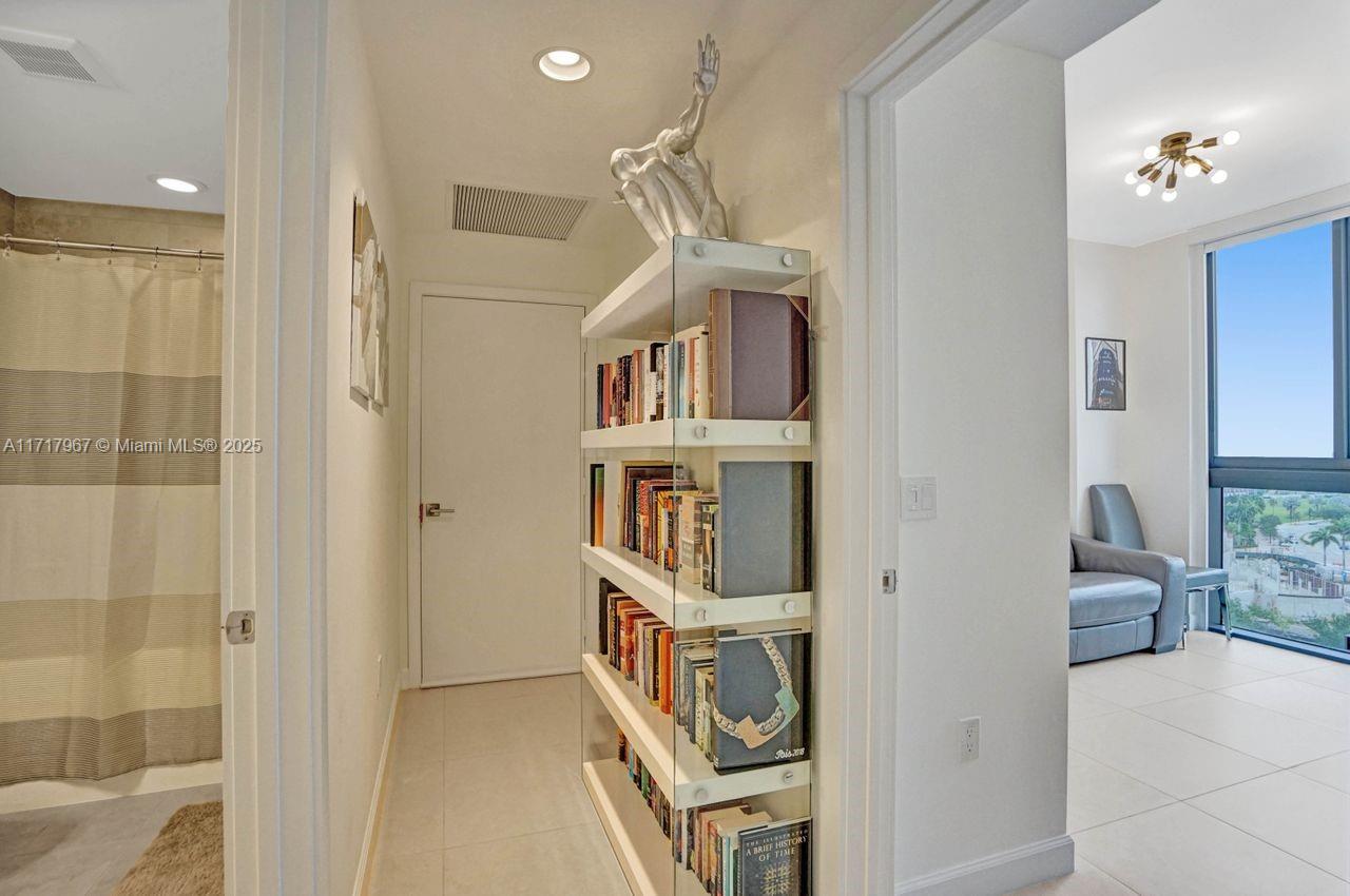 5350 NW 84th Ave Unit 901, Doral, Florida, 33166, United States, 3 Bedrooms Bedrooms, ,3 BathroomsBathrooms,Residential,For Sale,5350 NW 84th Ave Unit 901,1679043