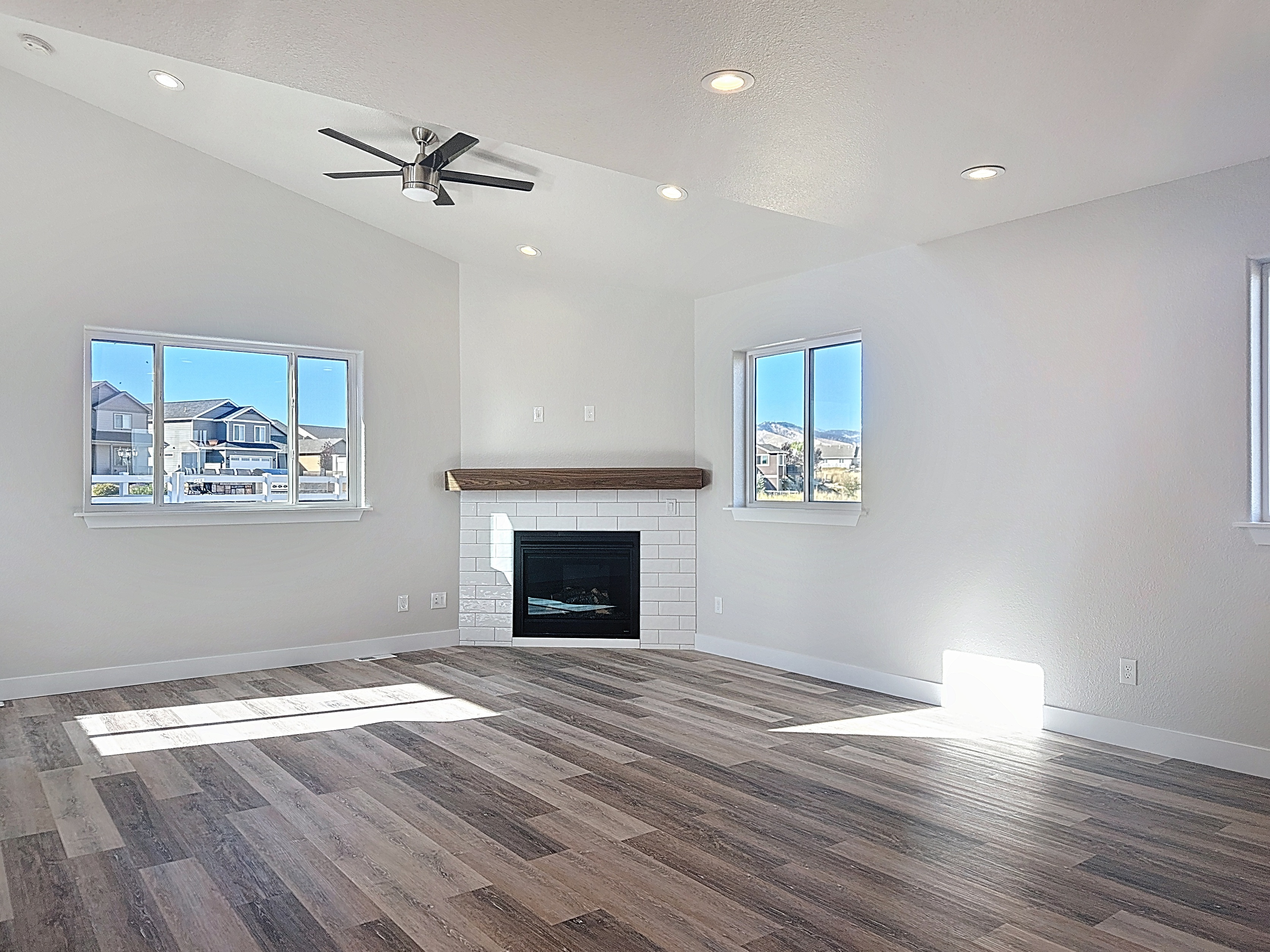 Buffalo, Wyoming, 82834, United States, 3 Bedrooms Bedrooms, ,3 BathroomsBathrooms,Residential,For Sale,1983315