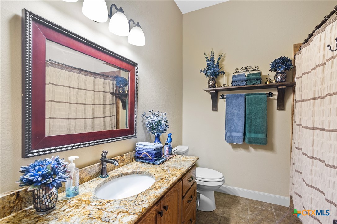 Inez, Texas, 77968, United States, 5 Bedrooms Bedrooms, ,6 BathroomsBathrooms,Residential,For Sale,1895563