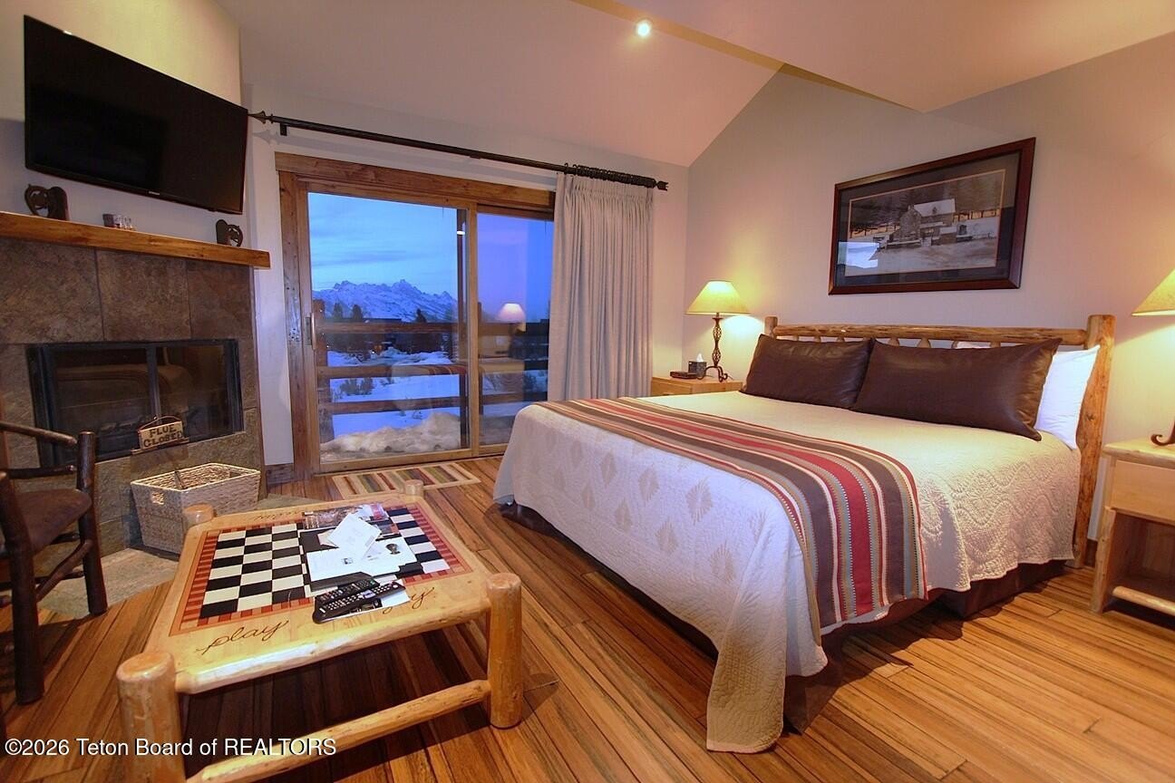 Jackson, Wyoming, 83001, United States, 2 Bedrooms Bedrooms, ,1 BathroomBathrooms,Residential,For Sale,2009711