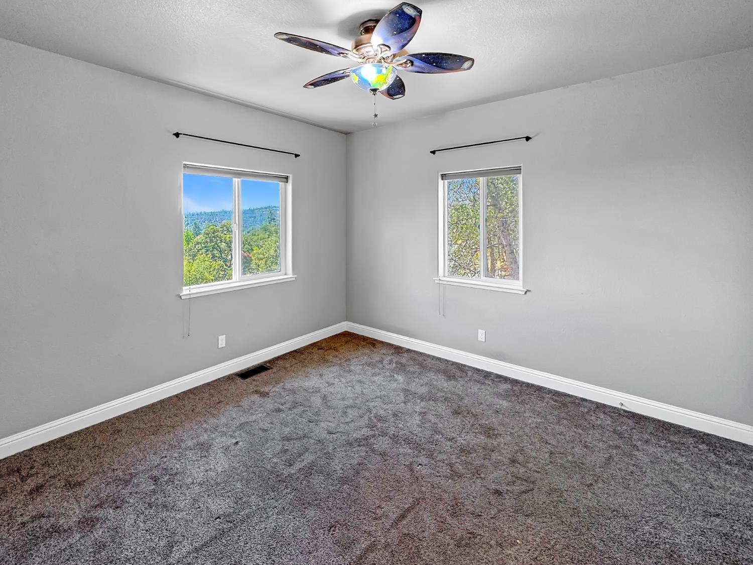 Grass Valley, California, 95949, United States, 4 Bedrooms Bedrooms, ,4 BathroomsBathrooms,Residential,For Sale,1984311