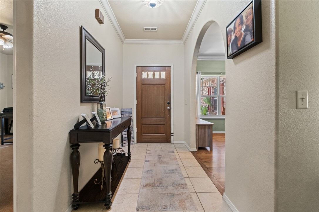 Bella Vista, Arkansas, 72714, United States, 4 Bedrooms Bedrooms, ,3 BathroomsBathrooms,Residential,For Sale,1949126