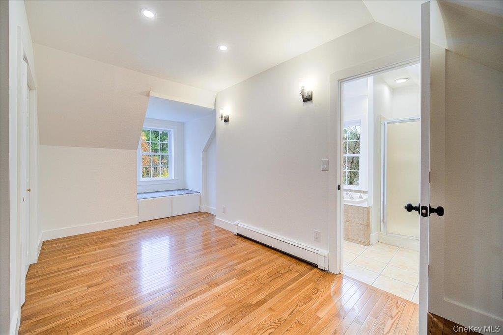 Tilson, New York, 12486, United States, 3 Bedrooms Bedrooms, ,2 BathroomsBathrooms,Residential,For Sale,1995133