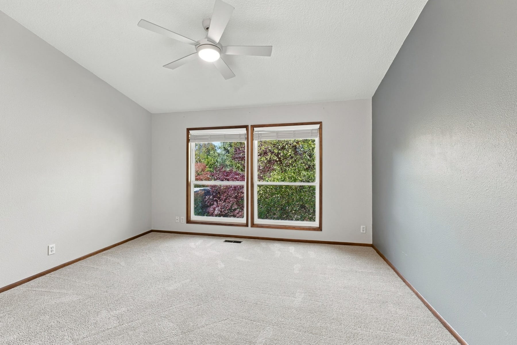  10023 SW QUAIL POST RD Portland, OR 97219 - 物件實景