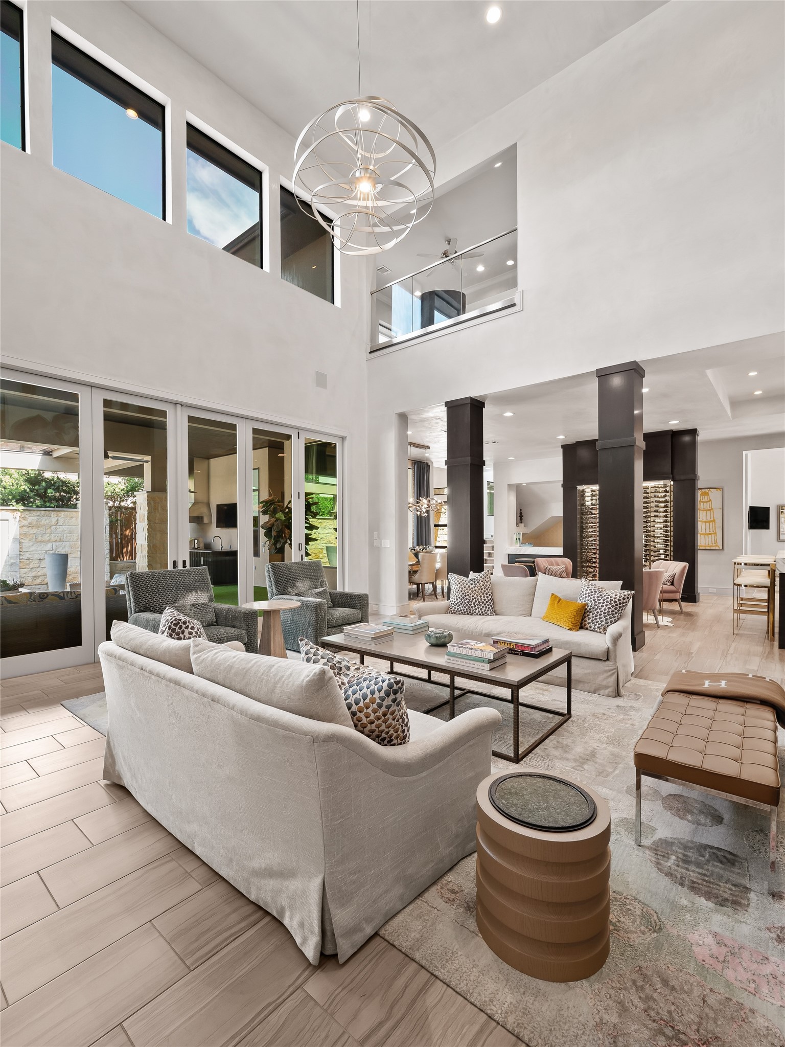  5642 Cedar Creek Drive - 物件實景