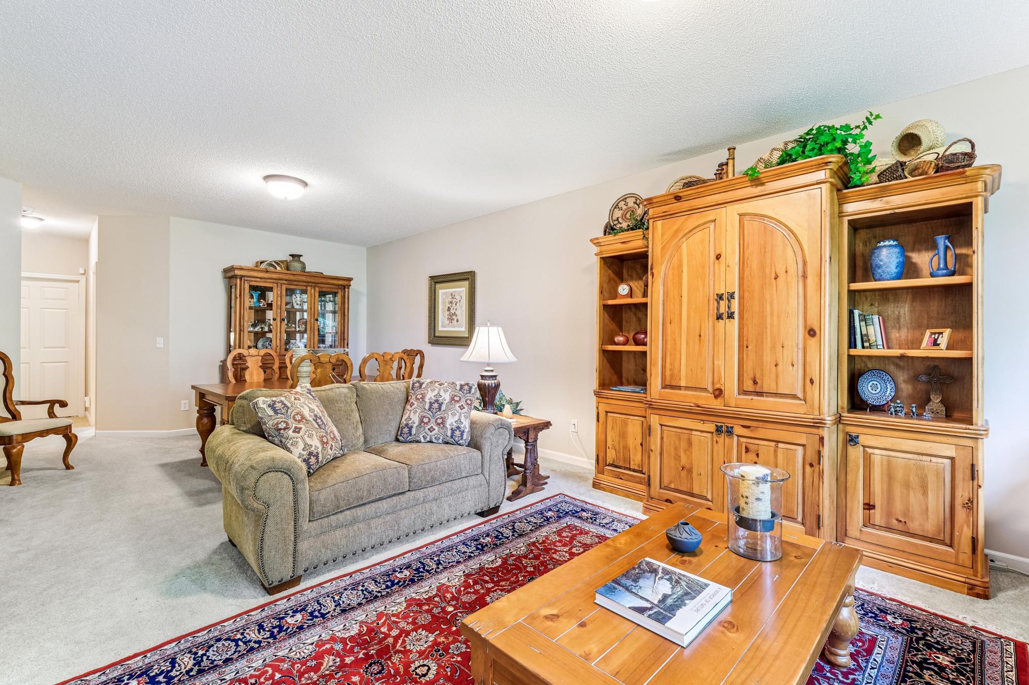 Plymouth, Minnesota, 55446, United States, 3 Bedrooms Bedrooms, ,2 BathroomsBathrooms,Residential,For Sale,1931417