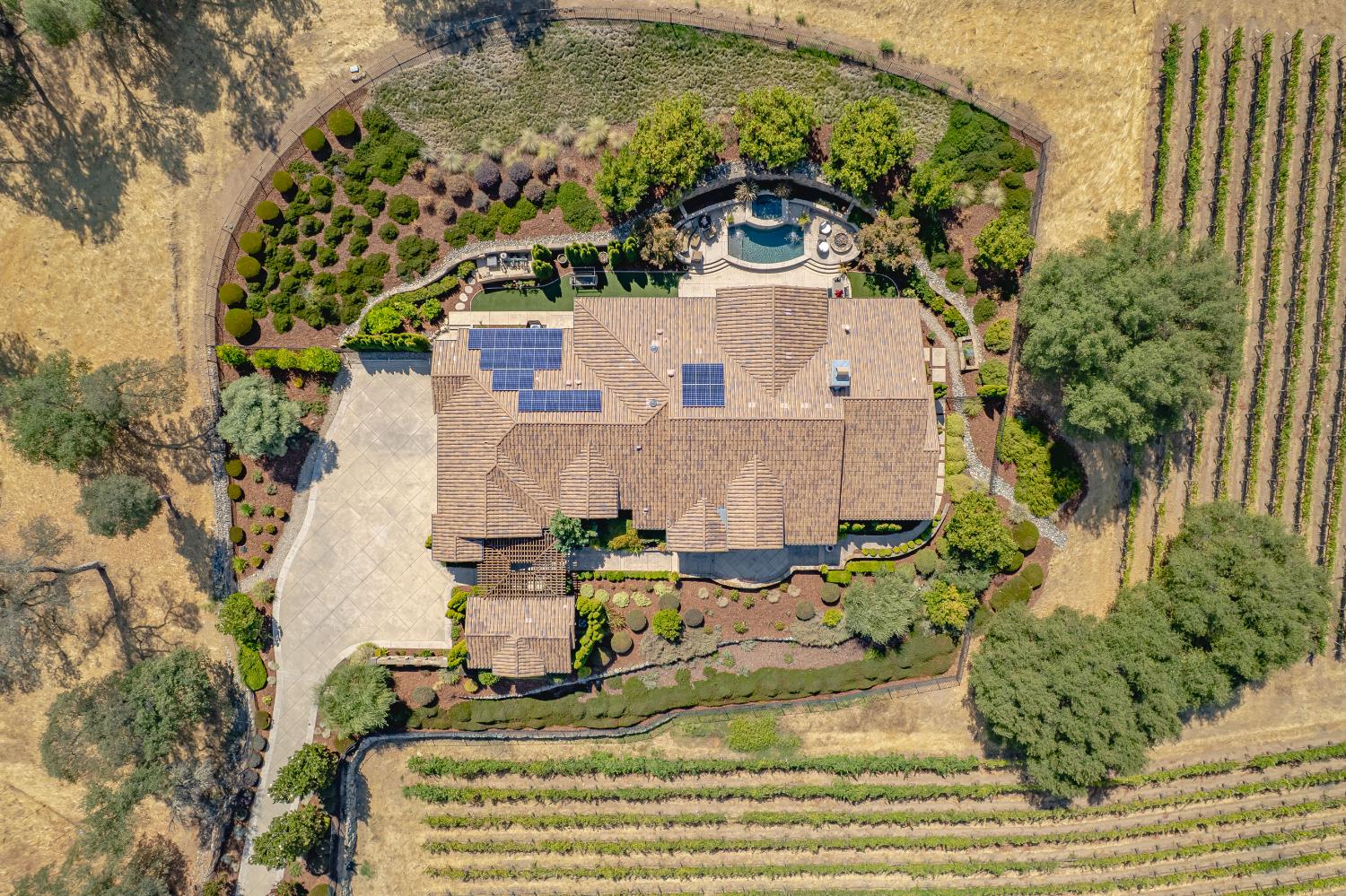 Loomis, California, 95650, United States, 4 Bedrooms Bedrooms, ,5 BathroomsBathrooms,Residential,For Sale,1939429
