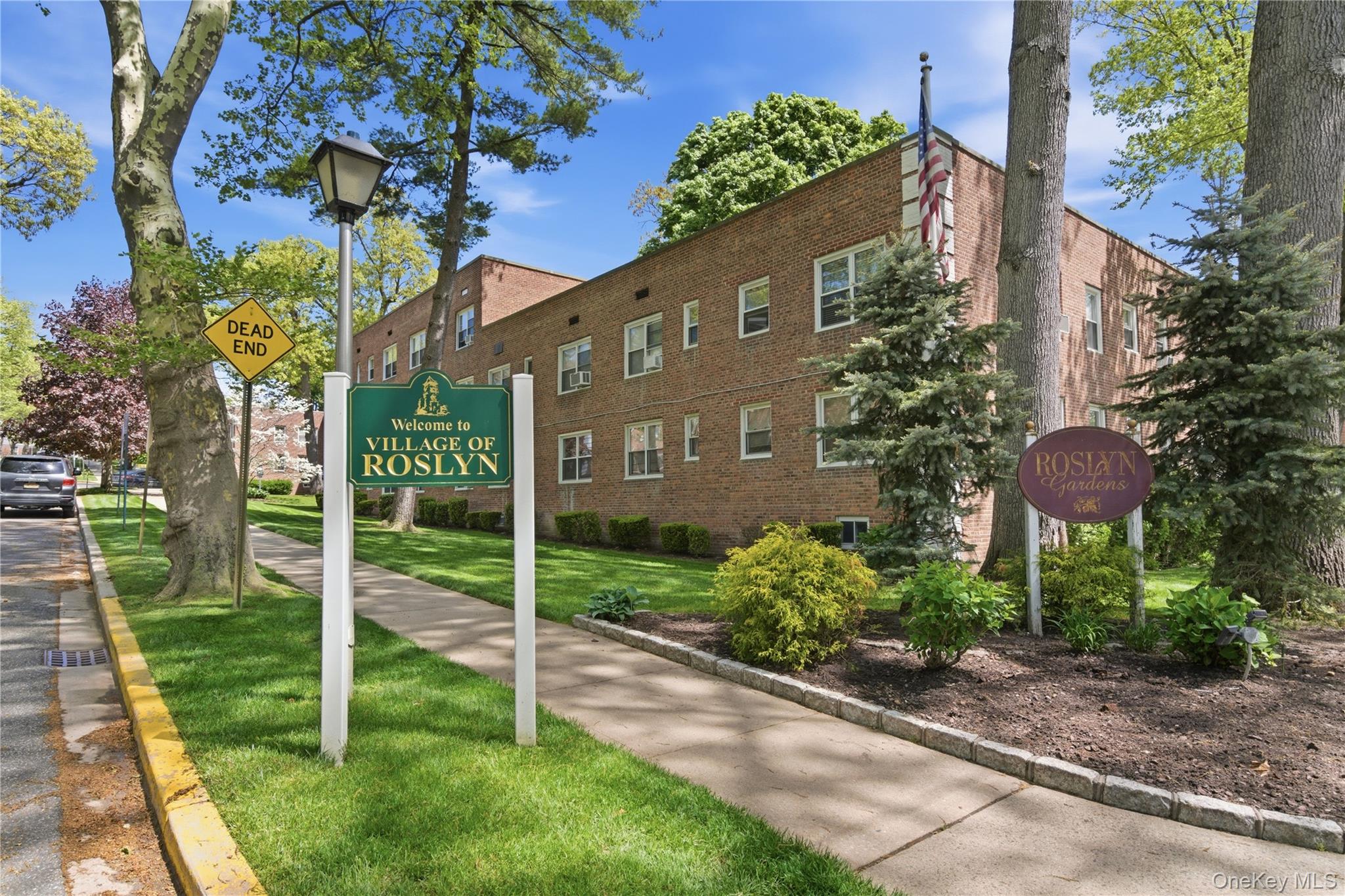  83 Edwards Street, Roslyn Heights, NY, 11577 - 物件實景