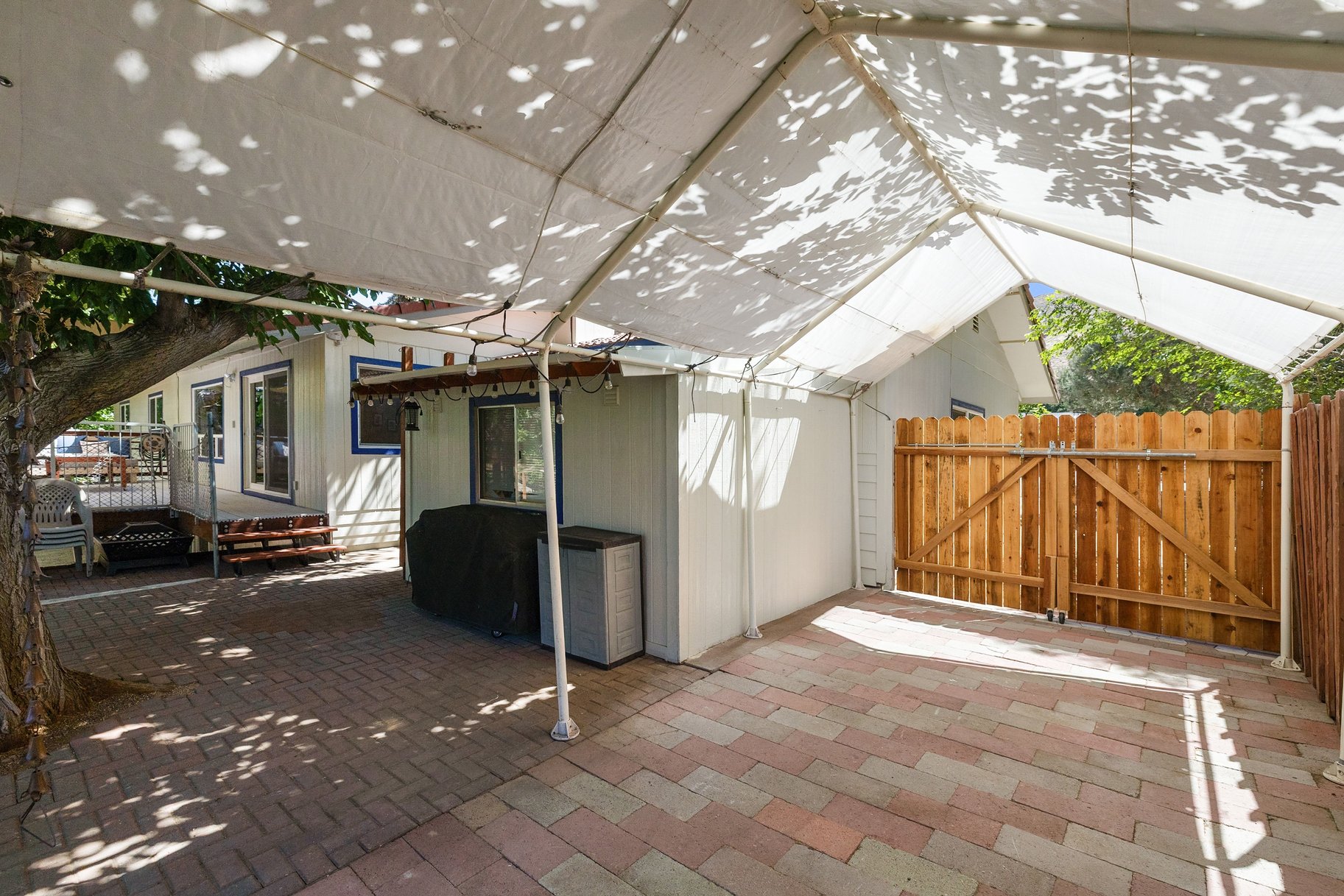  exceptional residence in a neighborhood where  homes seldom become available - 物件實景