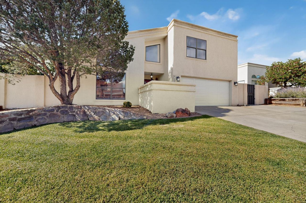 Albuquerque, New Mexico, 87109, United States, 3 Bedrooms Bedrooms, ,3 BathroomsBathrooms,Residential,For Sale,1949452