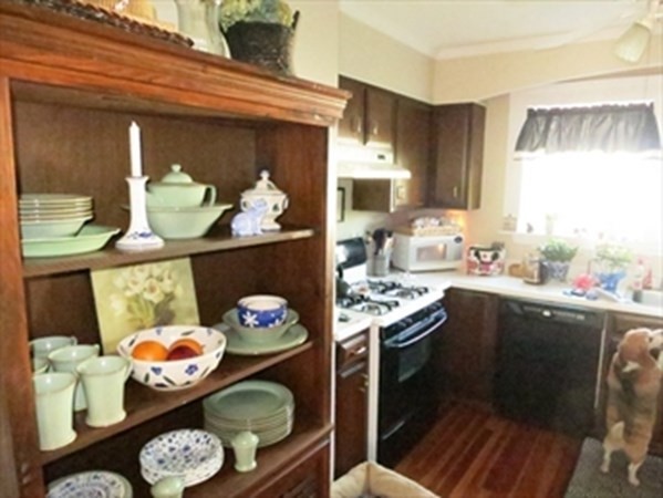 Salem, Massachusetts, 01970, United States, 4 Bedrooms Bedrooms, ,2 BathroomsBathrooms,Residential,For Sale,1846004