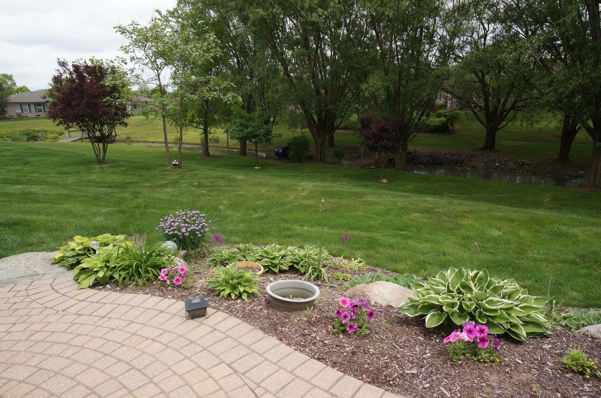 Macomb Twp, Michigan, 48044, United States, 4 Bedrooms Bedrooms, ,4 BathroomsBathrooms,Residential,For Sale,1942968