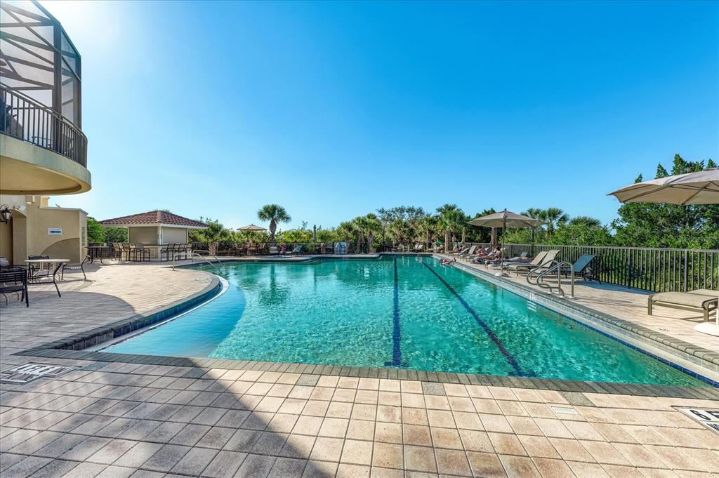 Bradenton, Florida, 34212, United States, 2 Bedrooms Bedrooms, ,2 BathroomsBathrooms,Residential,For Sale,1916954