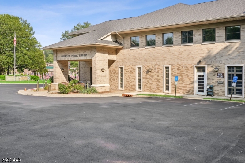 Kinnelon Boro, New Jersey, 07405-2443, United States, 4 Bedrooms Bedrooms, ,3 BathroomsBathrooms,Residential,For Sale,1861963