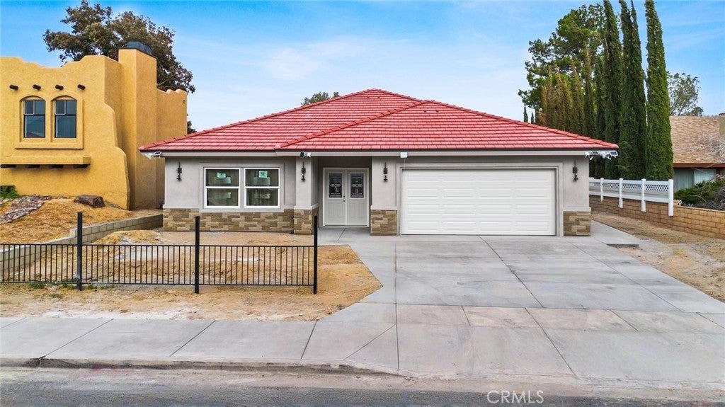 Victorville, California, 92392, United States, 4 Bedrooms Bedrooms, ,3 BathroomsBathrooms,Residential,For Sale,2036507