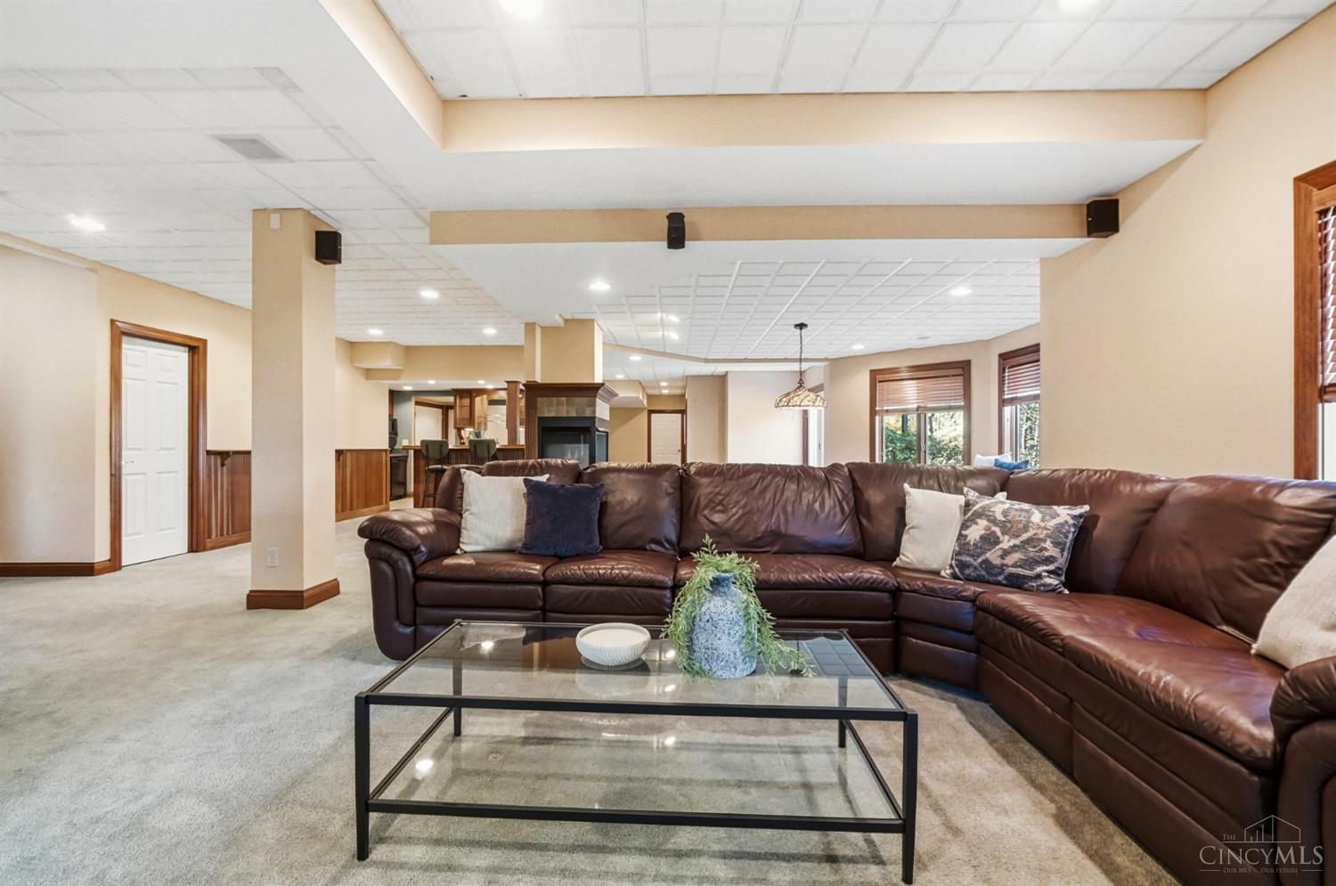 Anderson Twp, Ohio, 45230, United States, 5 Bedrooms Bedrooms, ,6 BathroomsBathrooms,Residential,For Sale,1988245