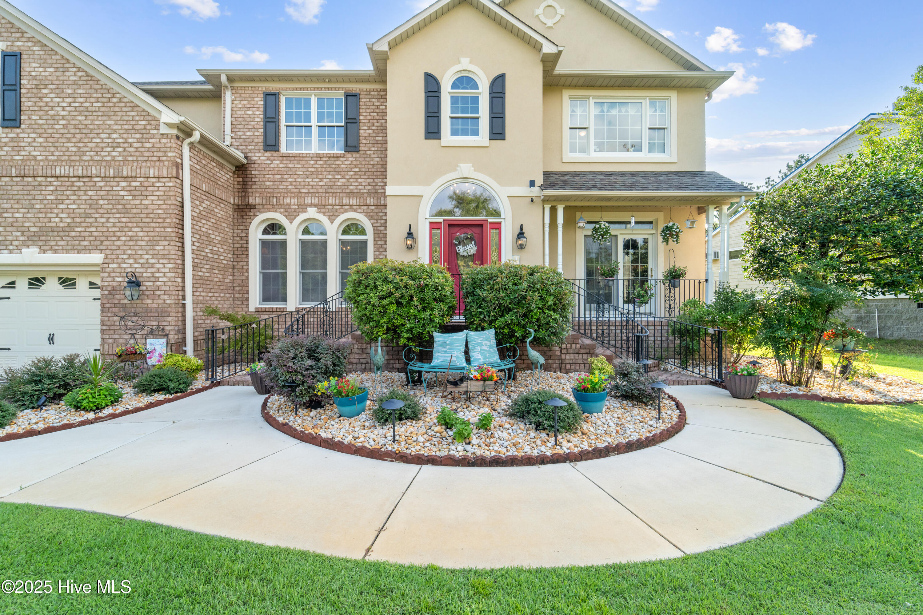 New Bern, North Carolina, 28560, United States, 4 Bedrooms Bedrooms, ,3 BathroomsBathrooms,Residential,For Sale,1907556