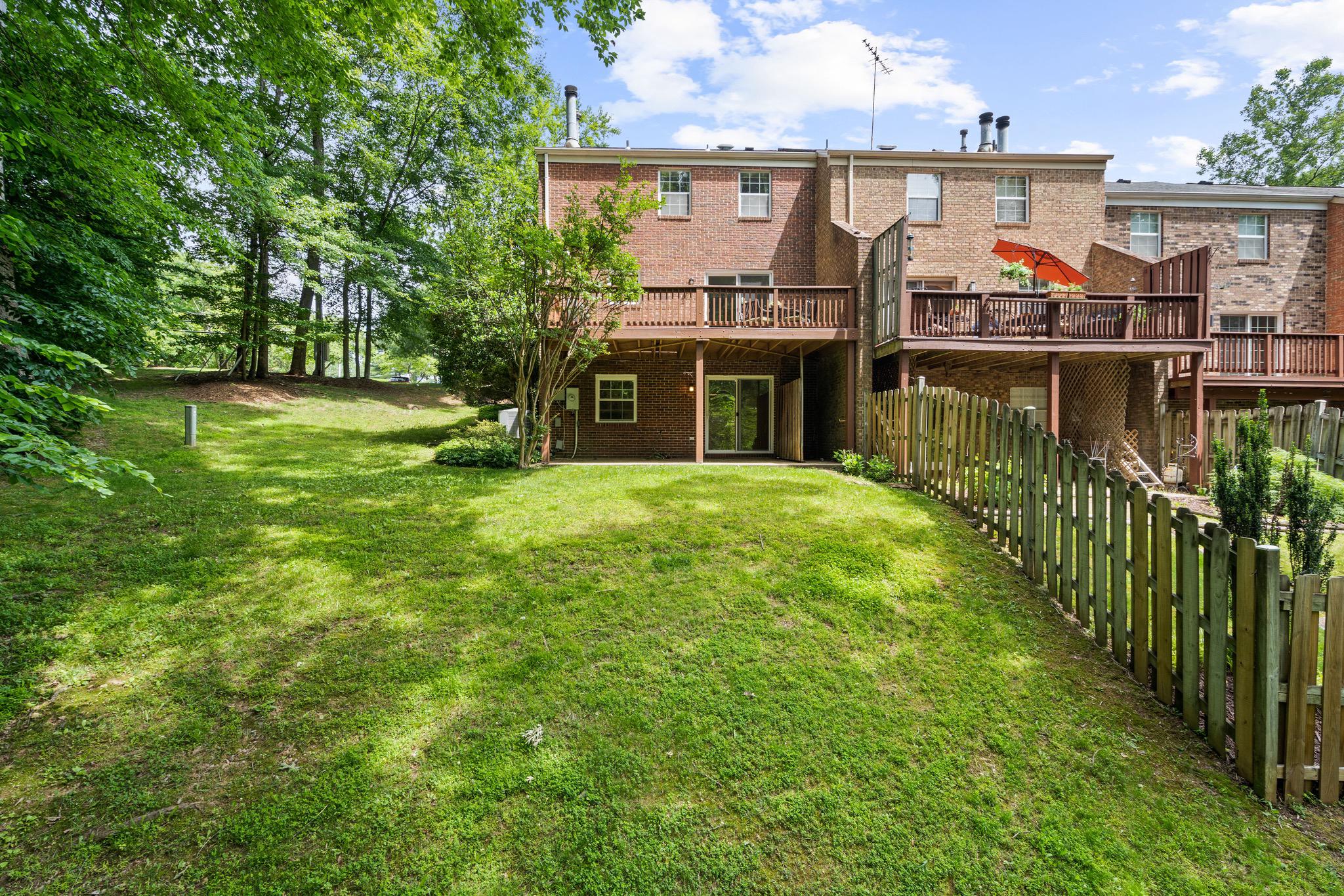  8943 Park Forest Drive, Springfield, VA, 22152 - 物件實景