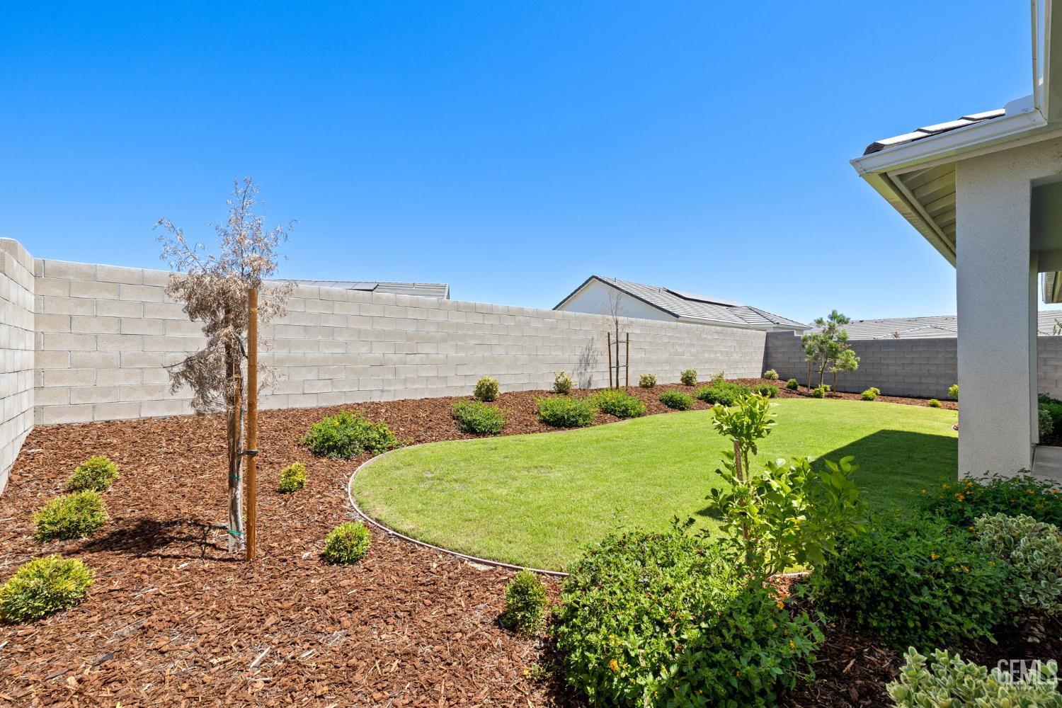 Bakersfield, California, 93311, United States, 5 Bedrooms Bedrooms, ,3 BathroomsBathrooms,Residential,For Sale,1908914