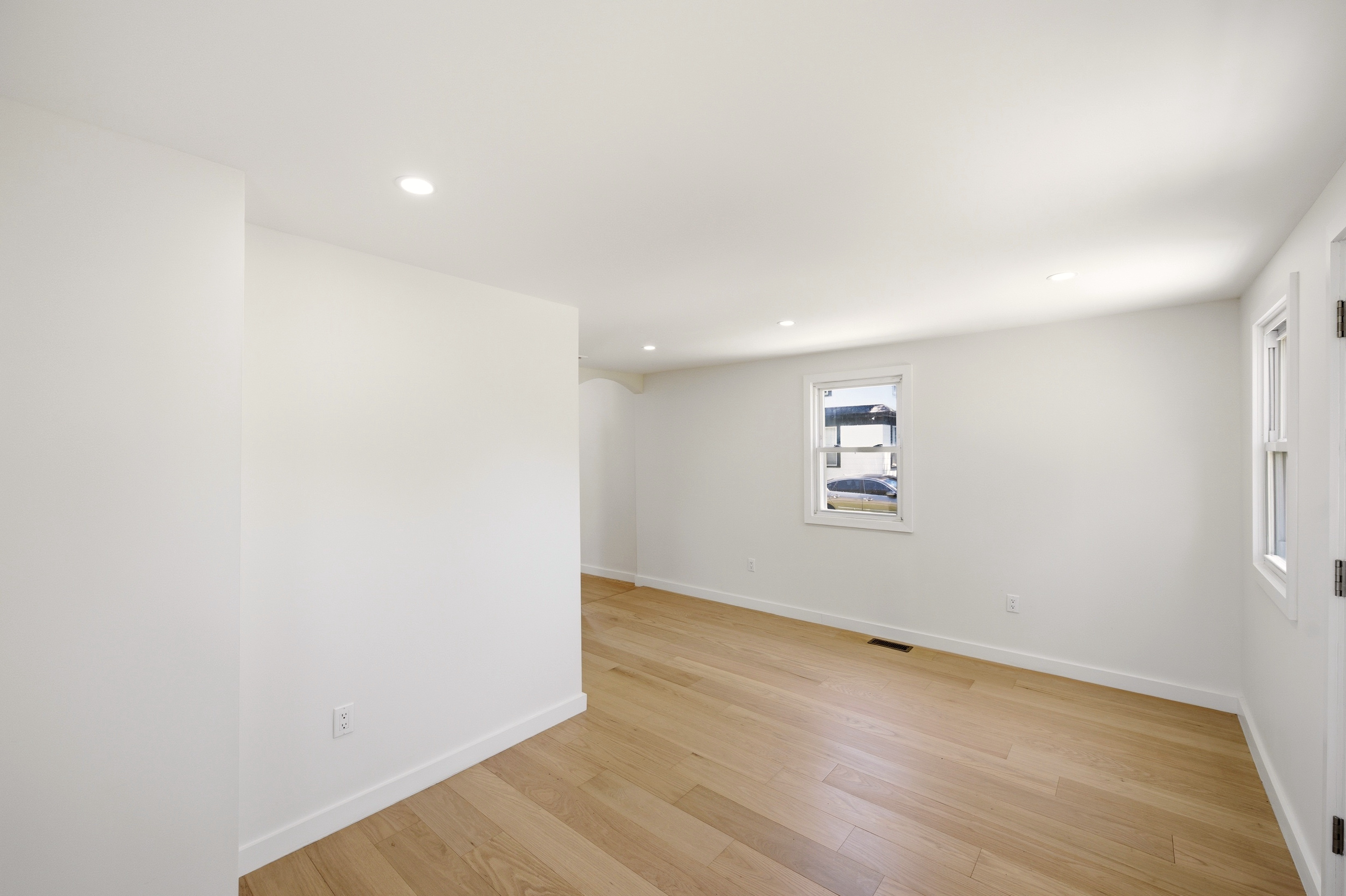  135 Whaley Street, Freeport, NY 11520 - 物件實景