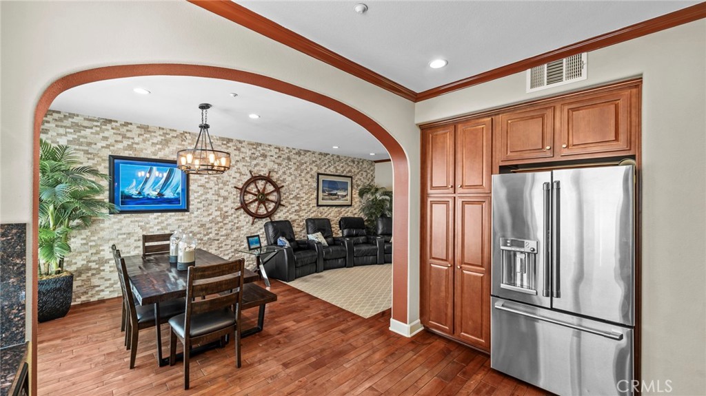 Corona, California, 92883, United States, 2 Bedrooms Bedrooms, ,3 BathroomsBathrooms,Residential,For Sale,1921821