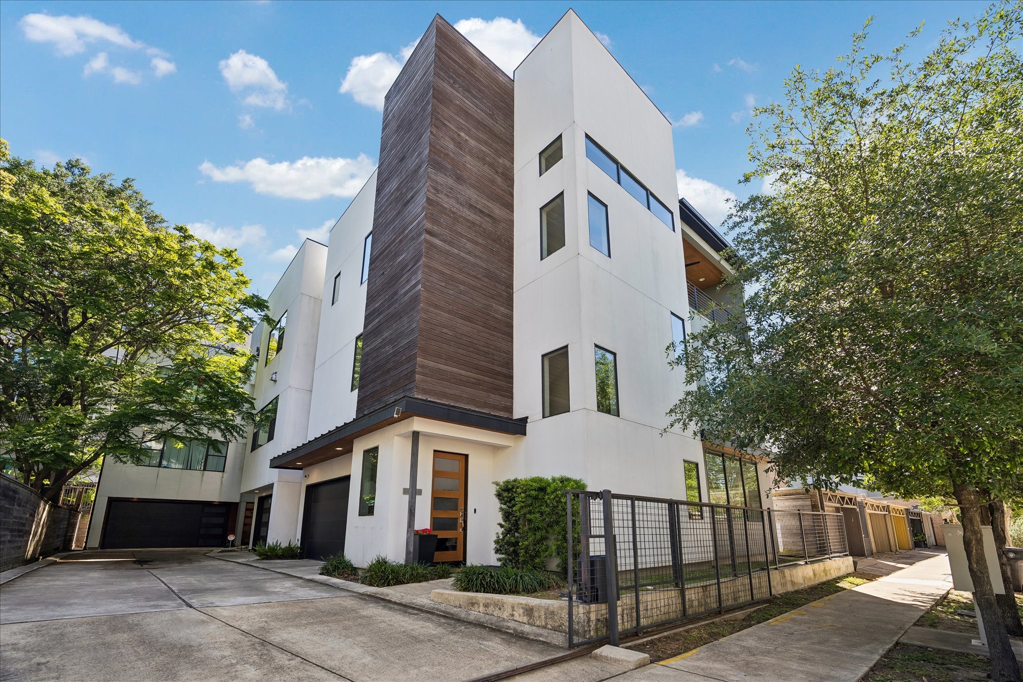  1311 Castle Court A - 物件實景