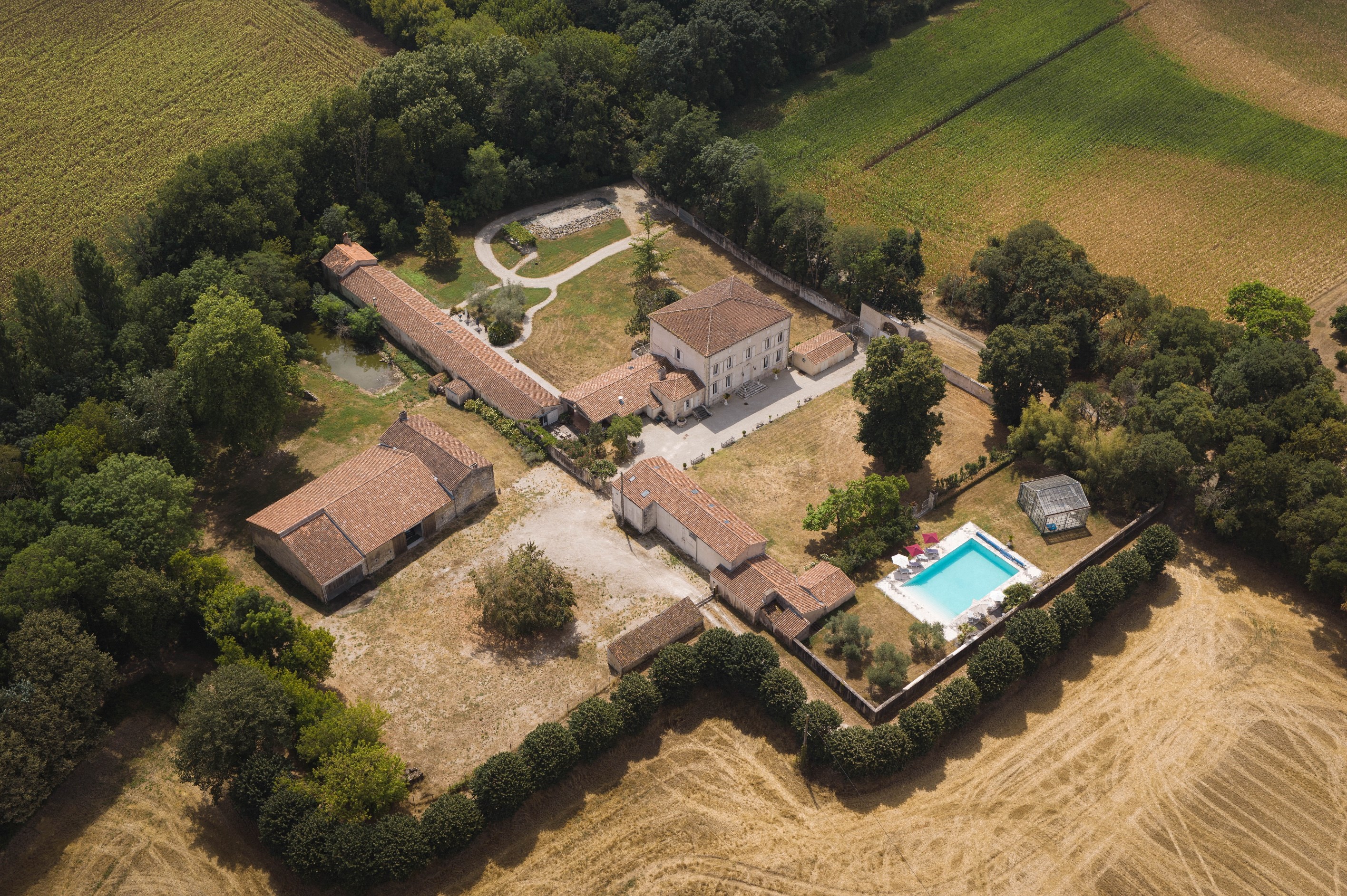  The privilege of a centuries-old estate, the elegance of a refined way of life,… - 物件實景